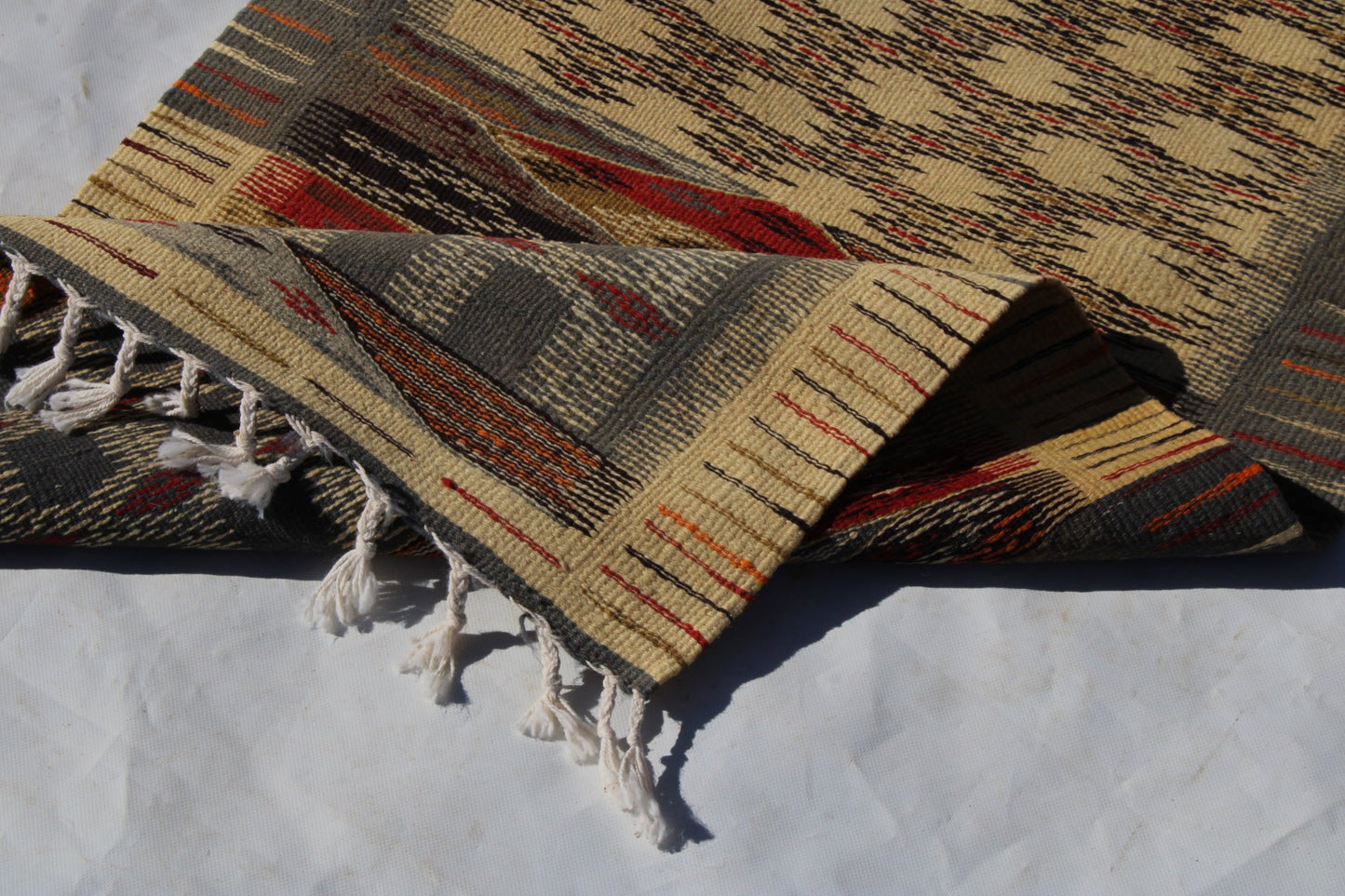 Authentic Moroccan Berber Kilim Rug Picasso Taznakht T63. Handmade tribal rug, expertly woven with traditional craftsmanship 150x60 cm