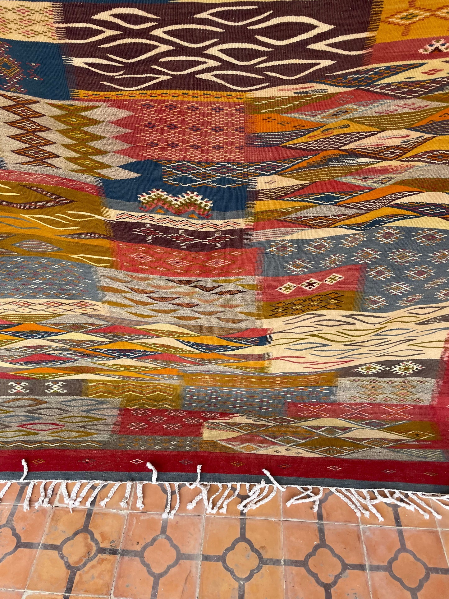 Picasso Berber kilim, Alfombra marroquí tejida a mano, Alfombra bereber abstracta, (260x160 Cm)