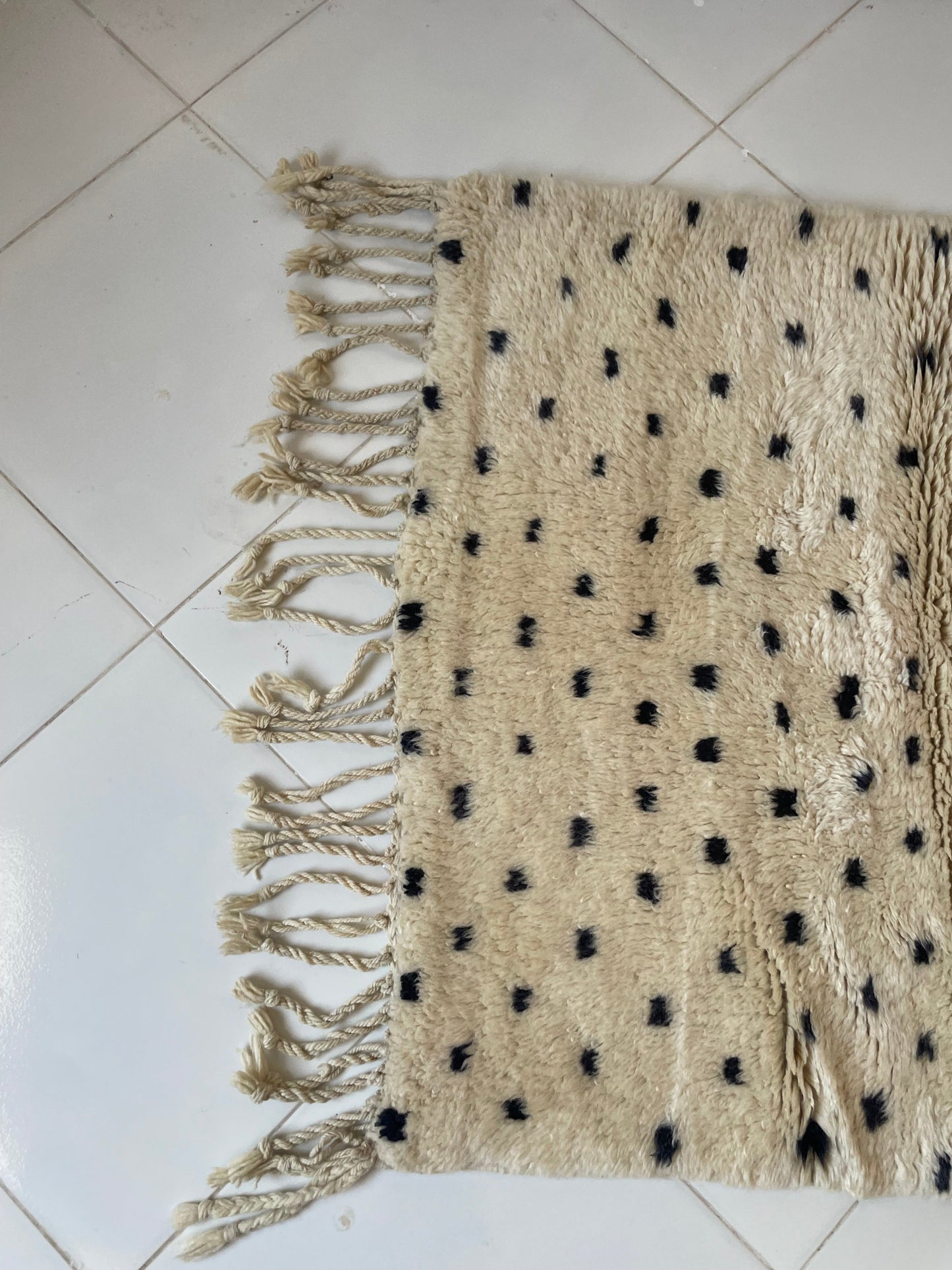 Authentic Moroccan Rugs Handmade Berber Moroccan Rugs Large Rugs for Living Rooms Modern Moroccan Rug Designs size is 150x100 cm