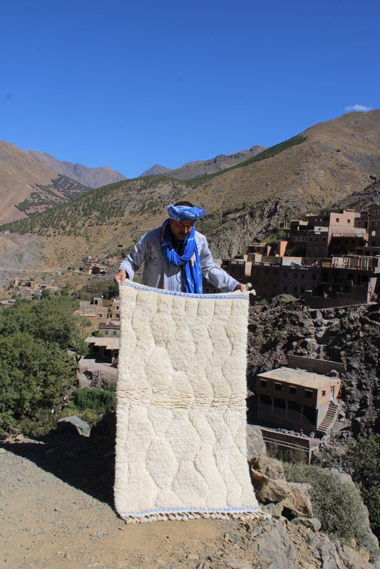 Moroccan Azilal rug handcrafted from pure wool, 150x100 cm (5x3.3 ft), unique abstract design for living room or bedroom