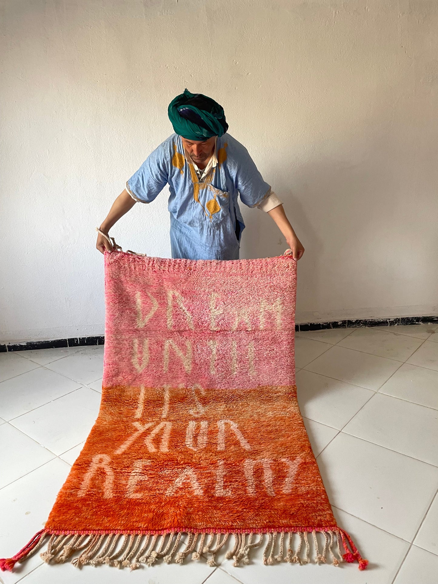 Authentic Moroccan Rugs Handmade Berber Moroccan Rugs Large Rugs for Living Rooms Modern Moroccan Rug Designs size is 150x100 cm