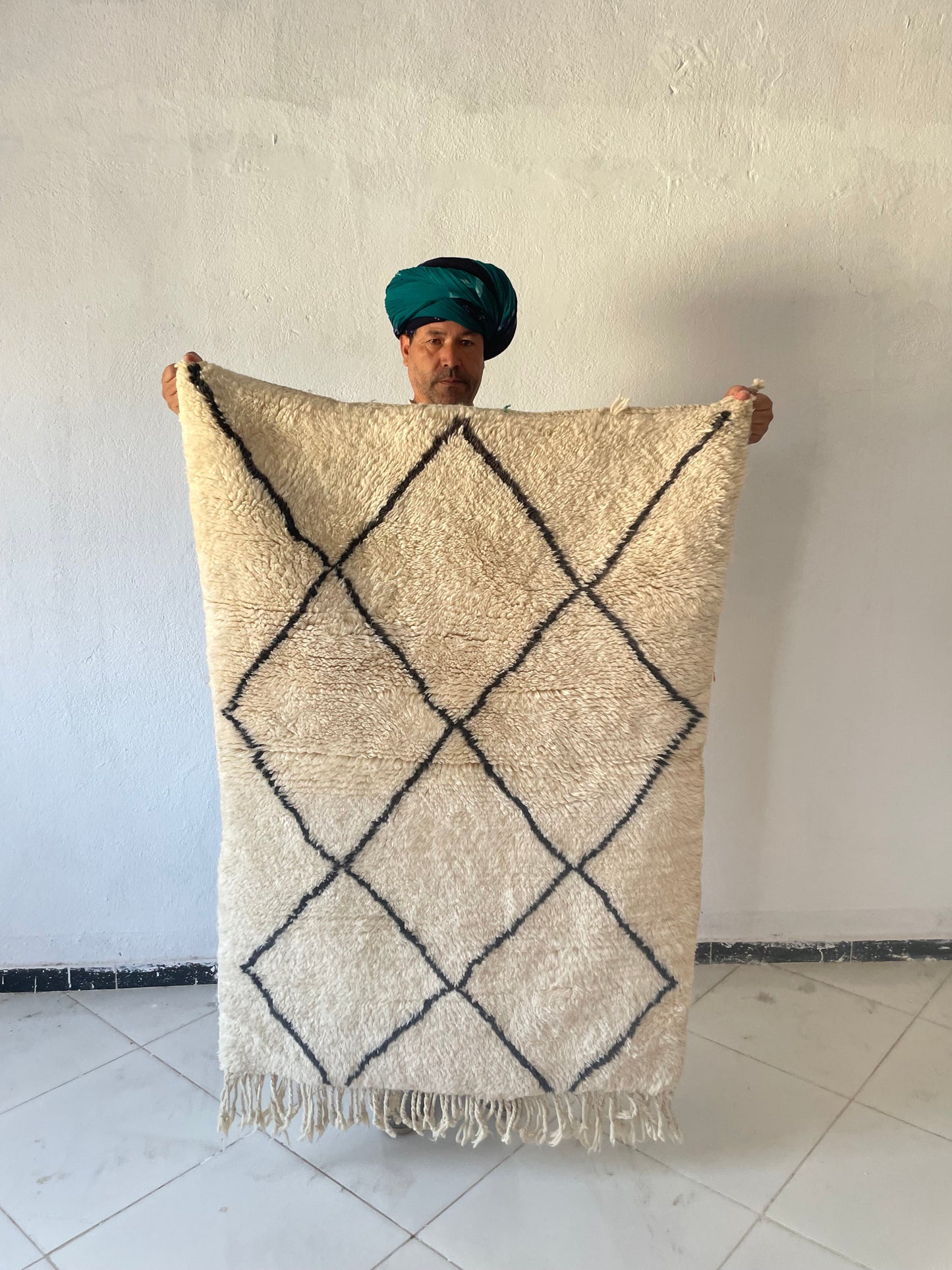 Authentic Moroccan Rugs Handmade Berber Moroccan Rugs Large Rugs for Living Rooms Modern Moroccan Rug Designs size is 150x100 cm