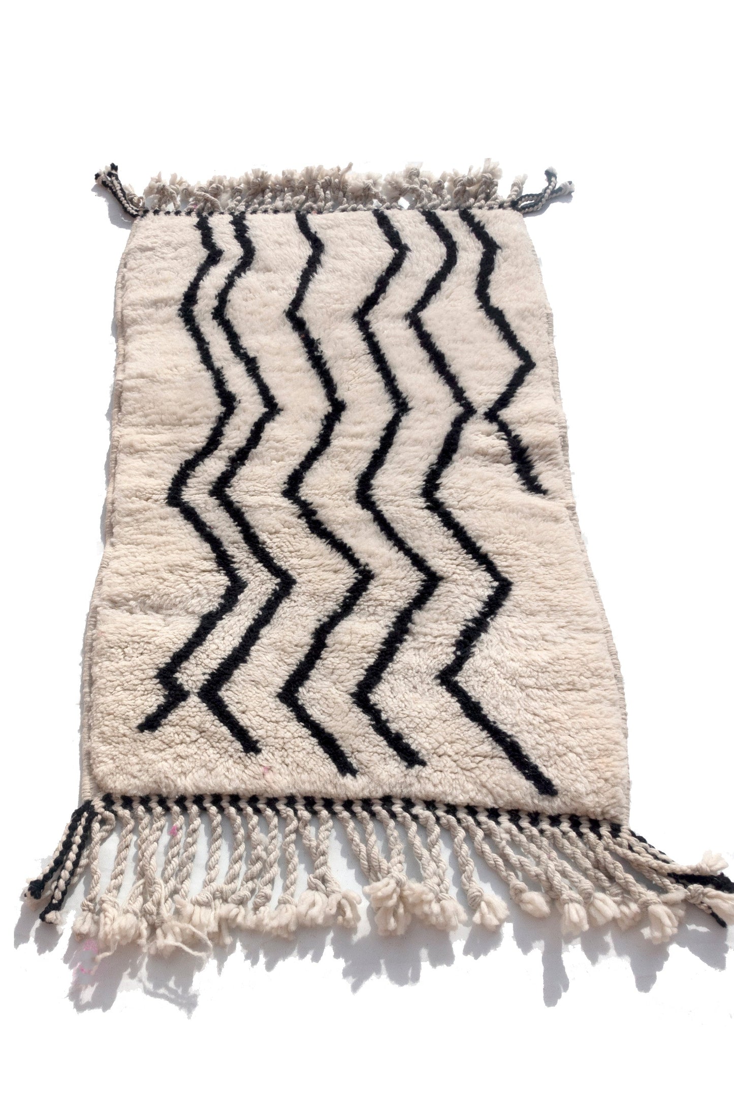 Customizable Beni carpet’s N’1 handmade 100% wool woven in atlas of Morocco area rugs