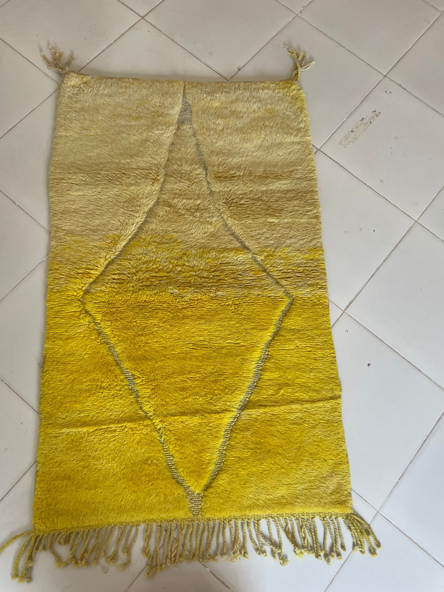 Authentic Moroccan Rugs Handmade Berber Moroccan Rugs Large Rugs for Living Rooms Modern Moroccan Rug Designs size is 150x100 cm