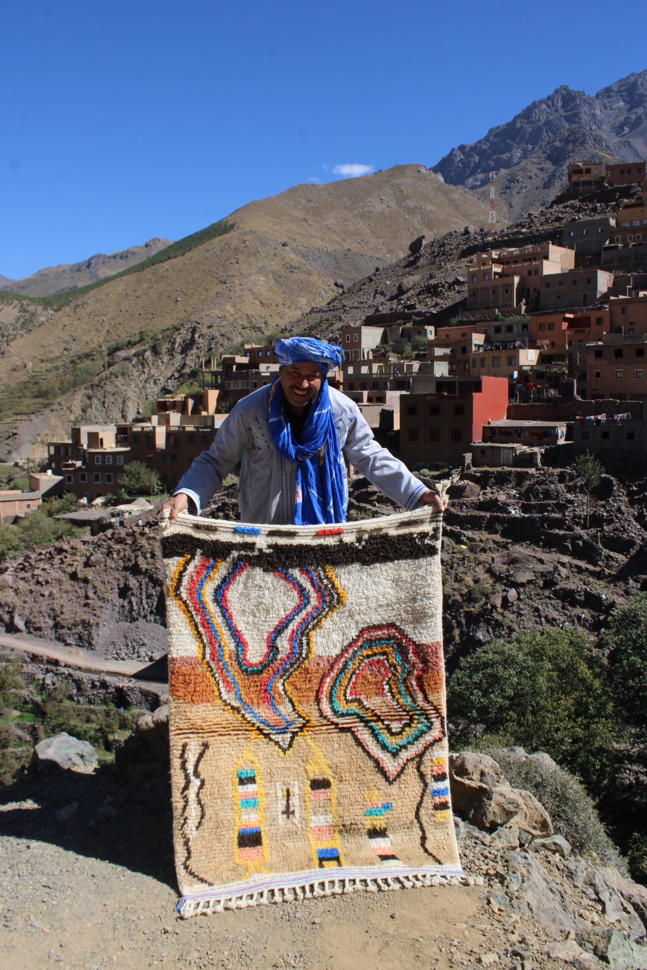 Handmade Azilal Berber Rug – Moroccan Wool Carpet 150x100 cm