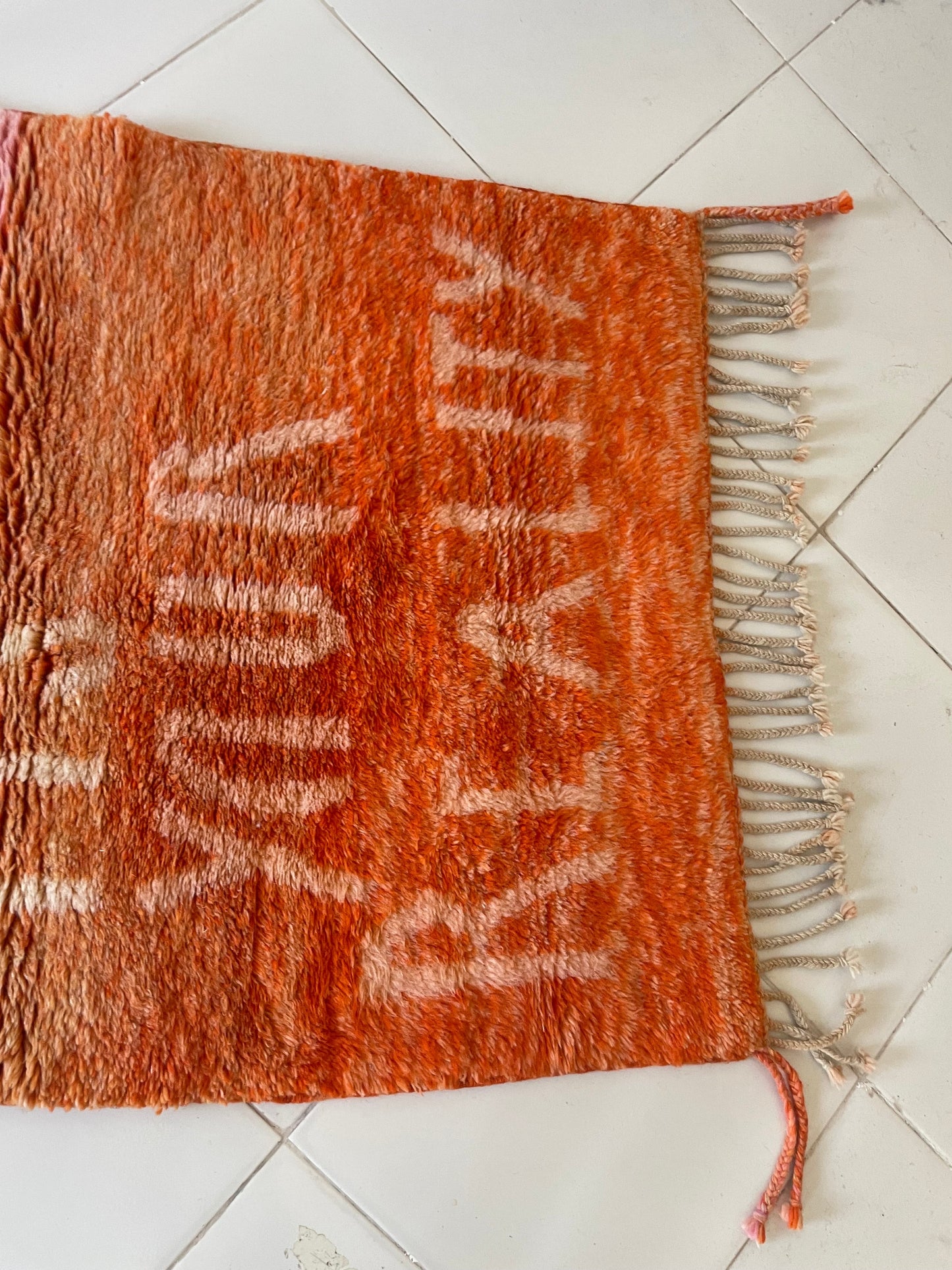 Authentic Moroccan Rugs Handmade Berber Moroccan Rugs Large Rugs for Living Rooms Modern Moroccan Rug Designs size is 150x100 cm