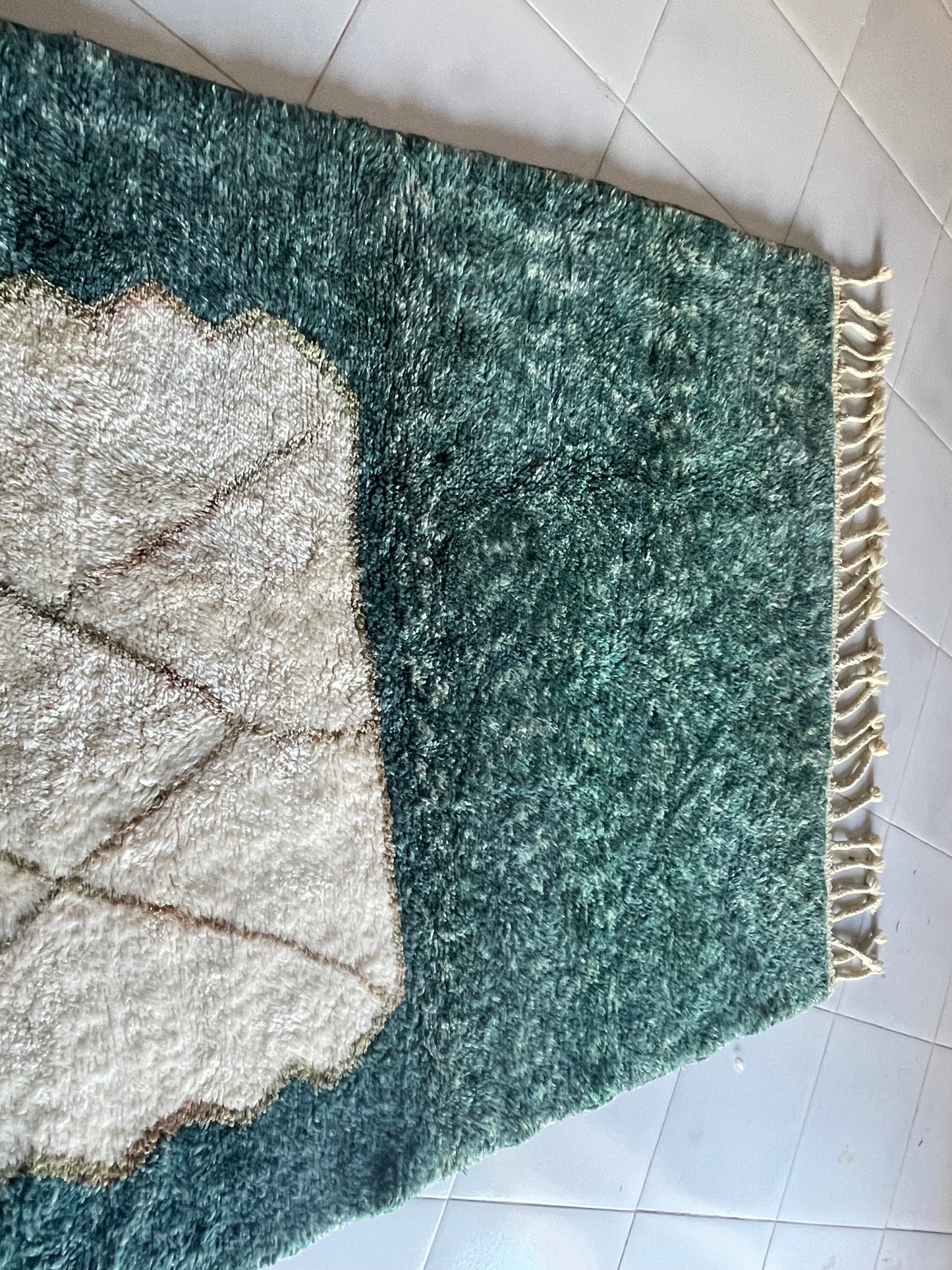 Cloudy Sky Moroccan Rug - Luxury Shag Area Rug, Soft Plush Boho Decor, Handcrafted Neutral Carpet for Living Room or Bedroom" size 200x150 cm