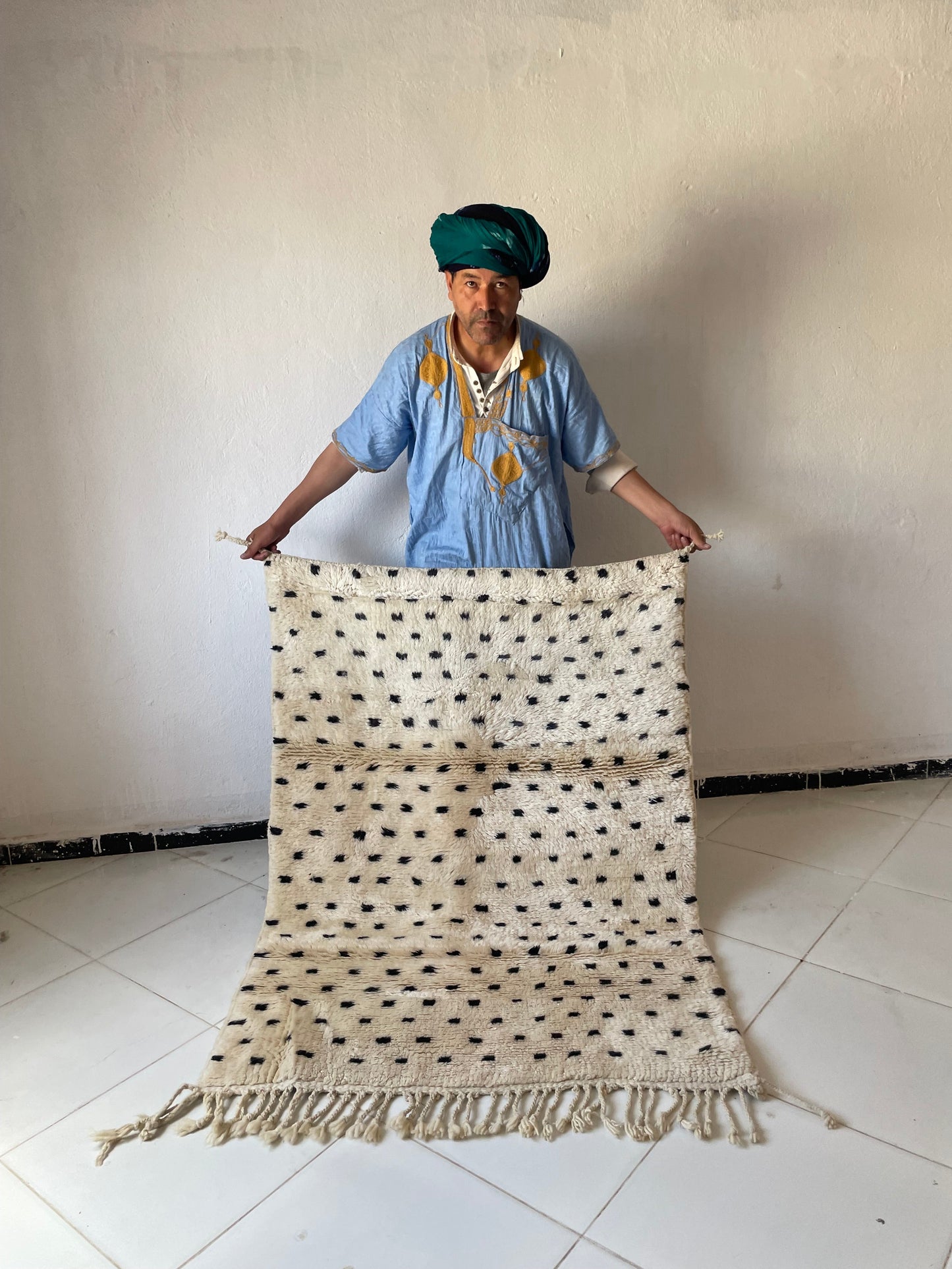 Authentic Moroccan Rugs Handmade Berber Moroccan Rugs Large Rugs for Living Rooms Modern Moroccan Rug Designs size is 150x100 cm