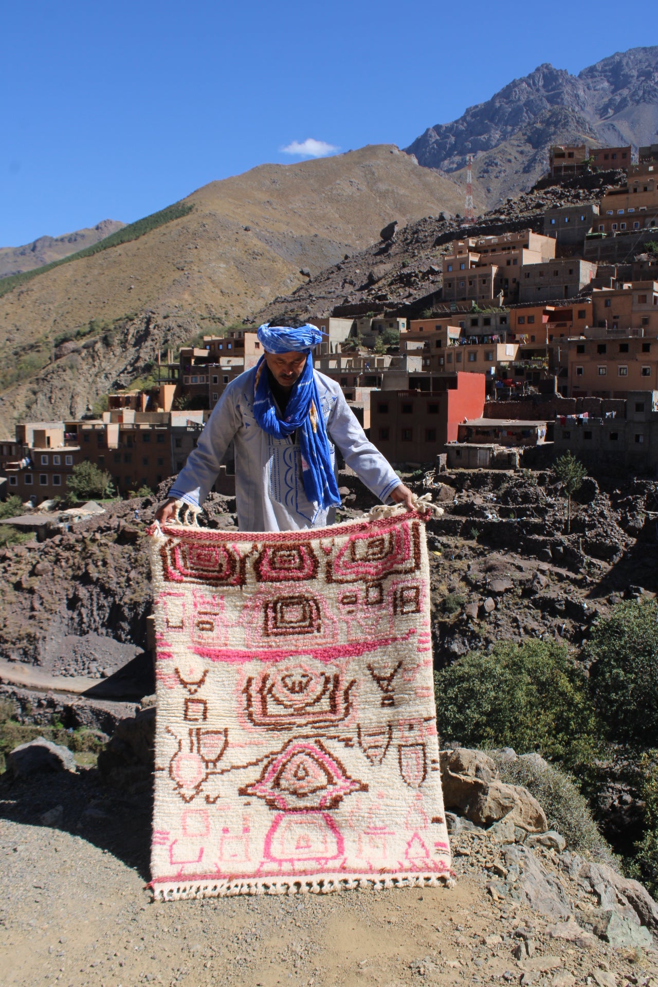 Moroccan Azilal Wool Rug 150x100 cm – Handmade Berber Design