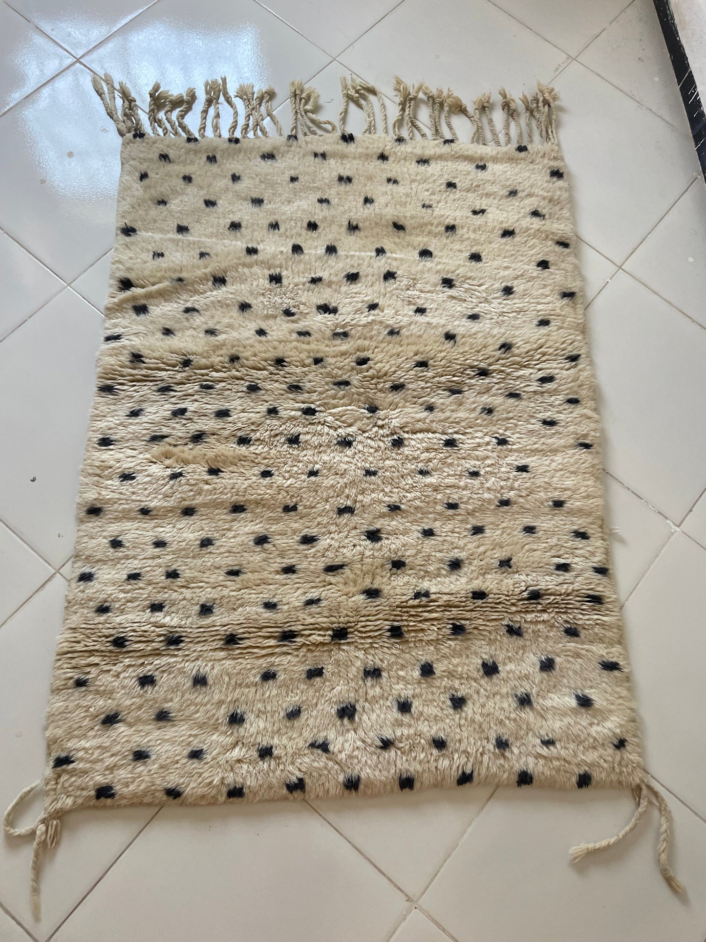 Authentic Moroccan Rugs Handmade Berber Moroccan Rugs Large Rugs for Living Rooms Modern Moroccan Rug Designs size is 150x100 cm