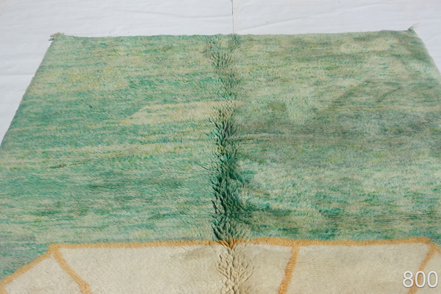 Ben ourain carpet quality number 1. Of Beni carpet’s handmade in Imlil