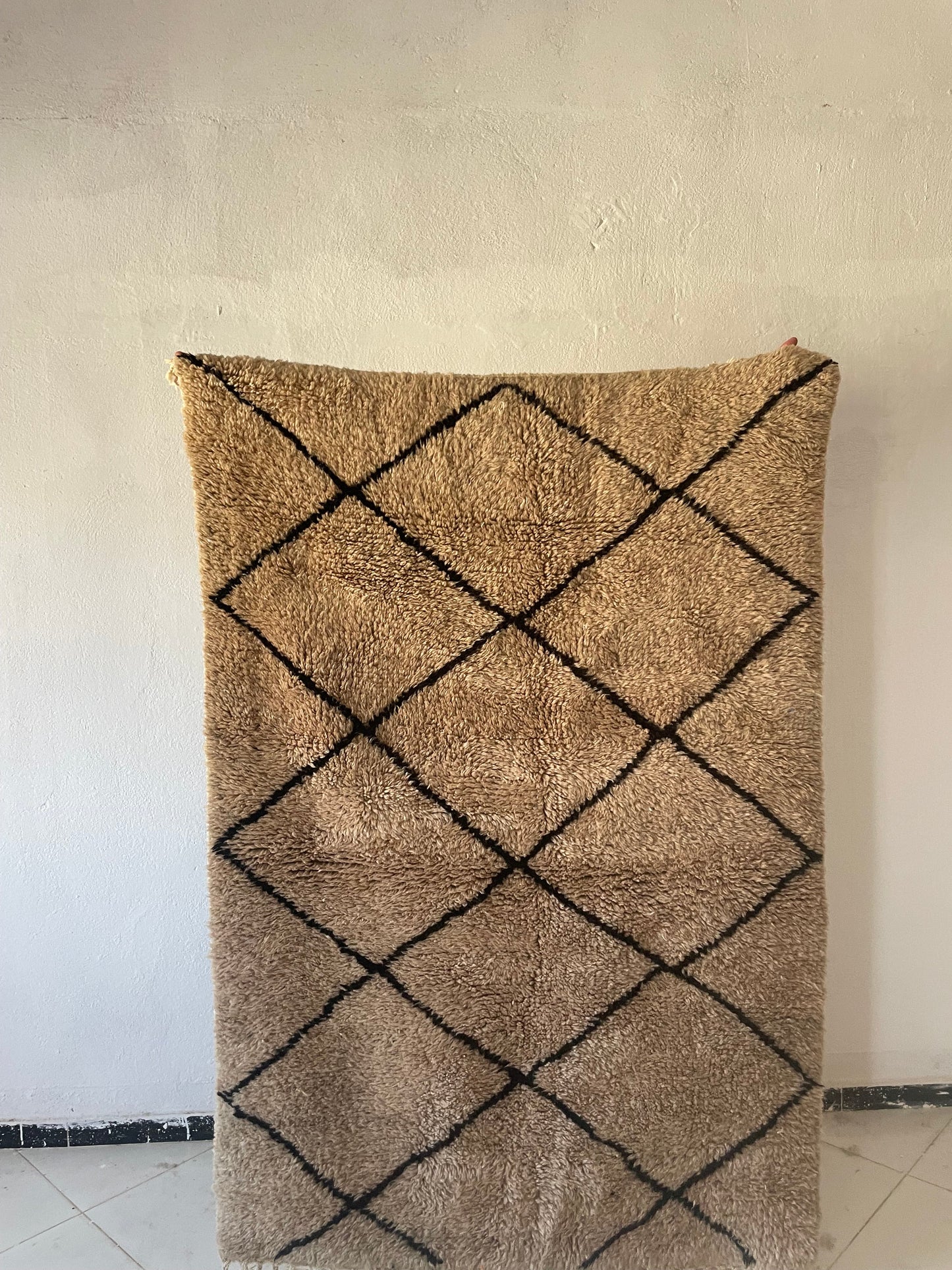 Authentic Moroccan Rugs Handmade Berber Moroccan Rugs Large Rugs for Living Rooms Modern Moroccan Rug Designs size is 150x100 cm