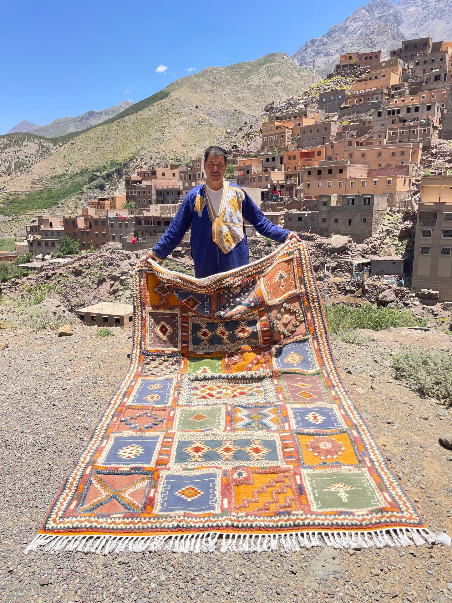 Authentic Glaoui Moroccan Rug – Handwoven Wool Tribal Carpet | Berber Kilim, Tufted & Embroidered