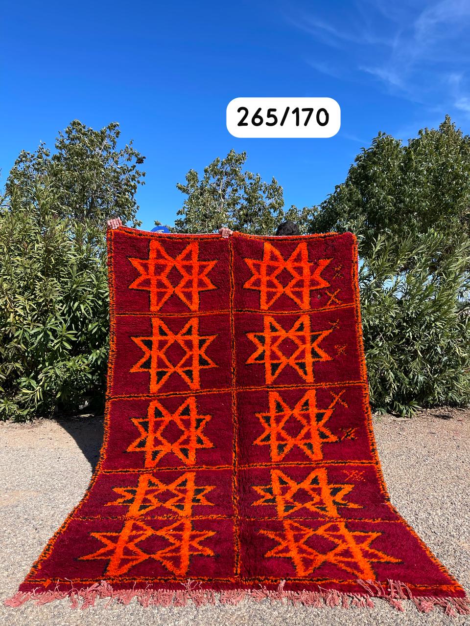 Transform your space with the exquisite charm of our Fabulous Boujad Rug, a true work of art crafted by skilled artisans in the heart of Morocco. This authentic Moroccan rug showcases the rich heritage and vibrant culture of the Boujad region