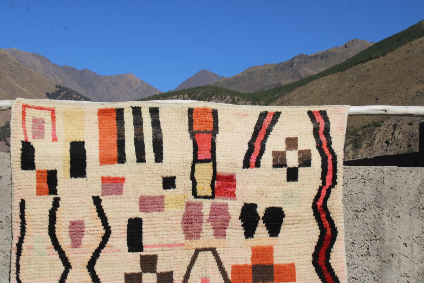 Azilal Moroccan Rug – 9 × 6 ft | Handwoven Berber Wool Carpet