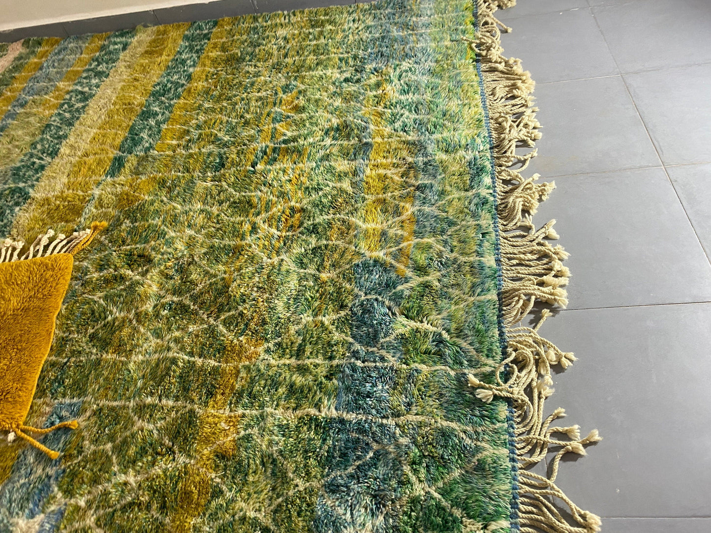 Moroccan rugs, Moroccan carpets, handmade rugs, authentic rugs, intricate patterns, vibrant colors cm160x99 cm