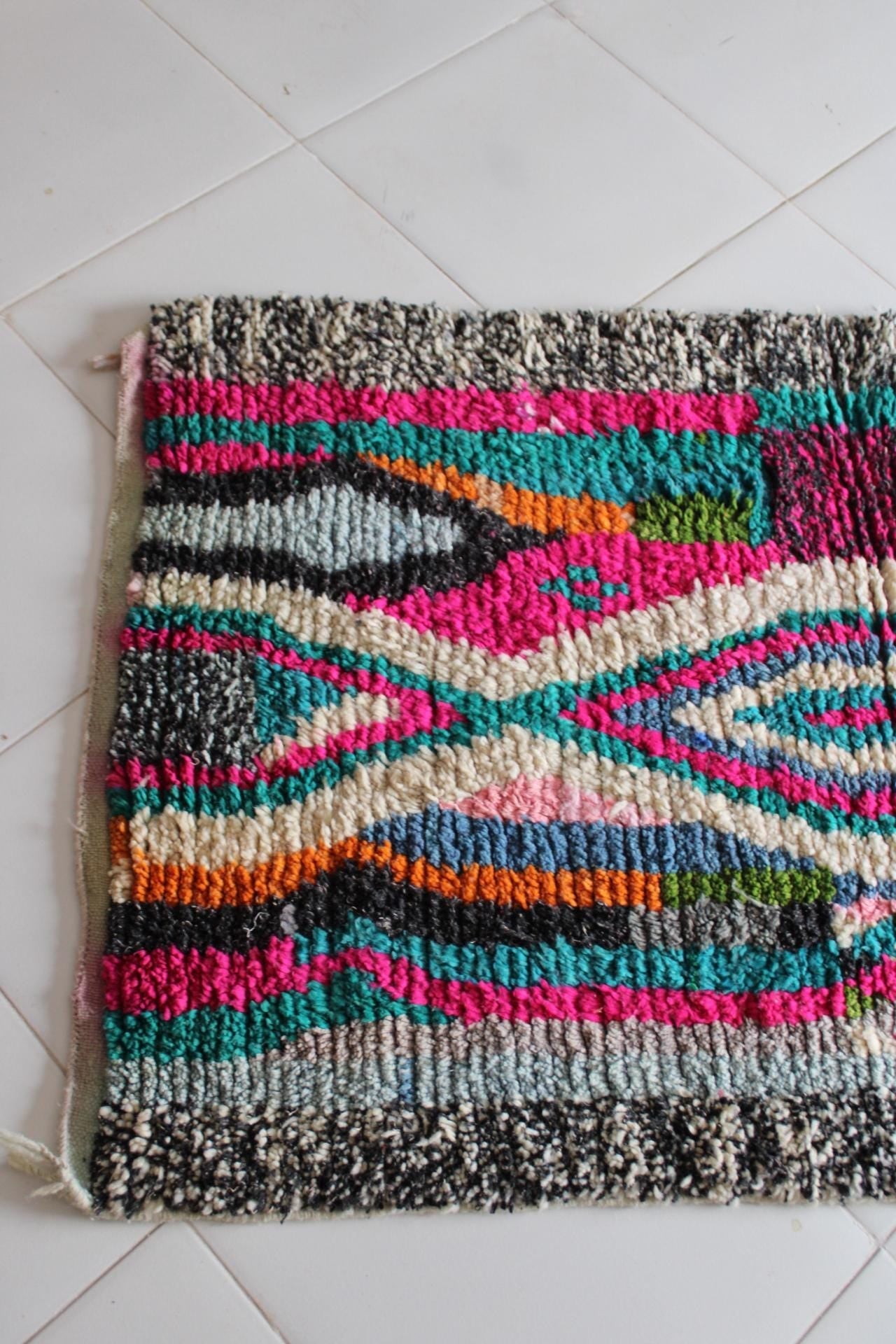 Colorful Moroccan Rug - Boujad Rug add a touch of bohemian elegance to your space with this stunning, handmade Boujad rug. Measuring 110x60