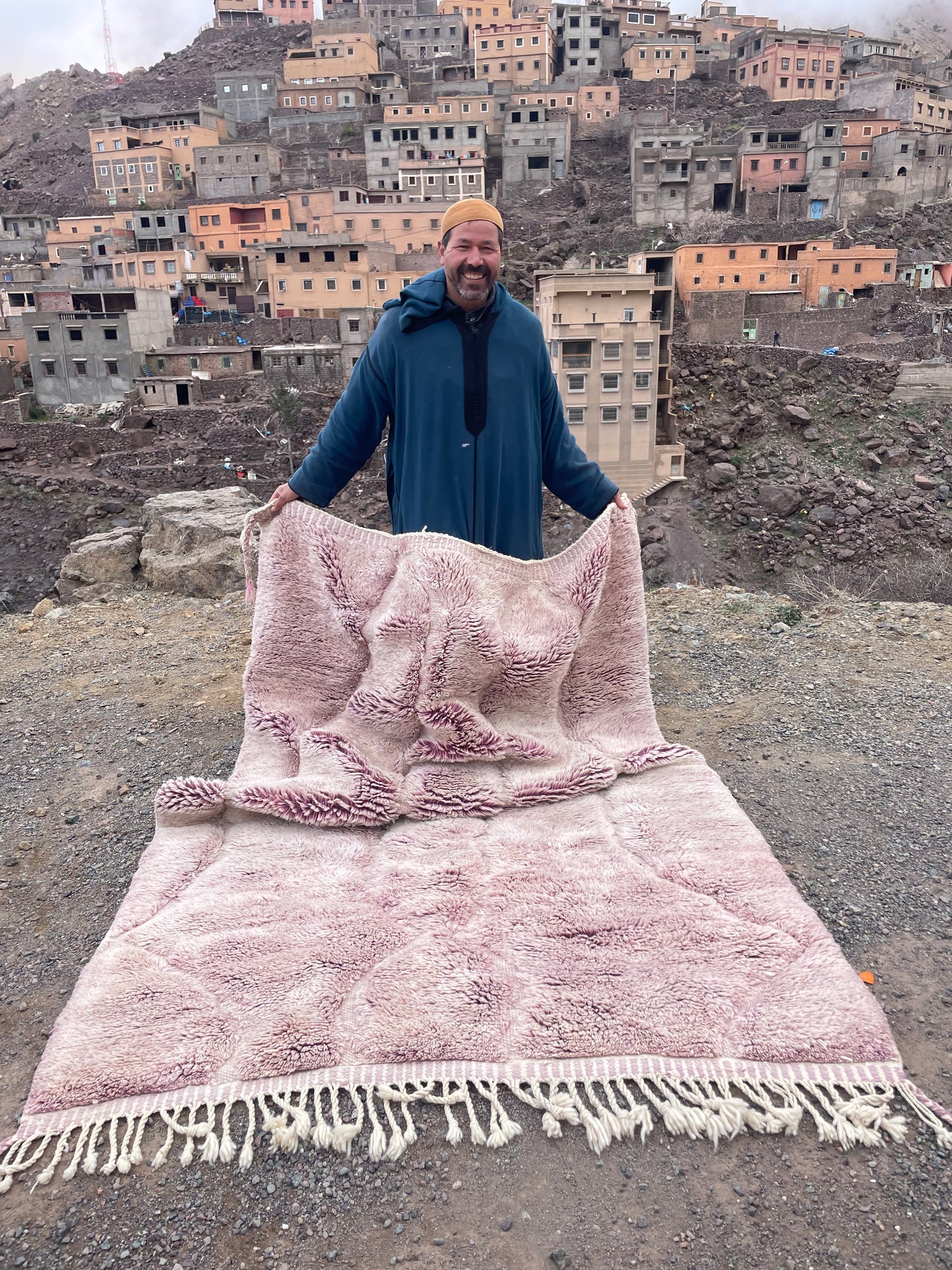 Beni Rug Studio Authentic Beni Rugs Beni Ourain Loom The Beni Rug Co Handwoven Beni Rugs Atlas Beni Rugs Nomadic Beni Rugs Beni Wool Creations The Moroccan Rug Loft Berber Beni Rugs available to ship size 230x155 cm.