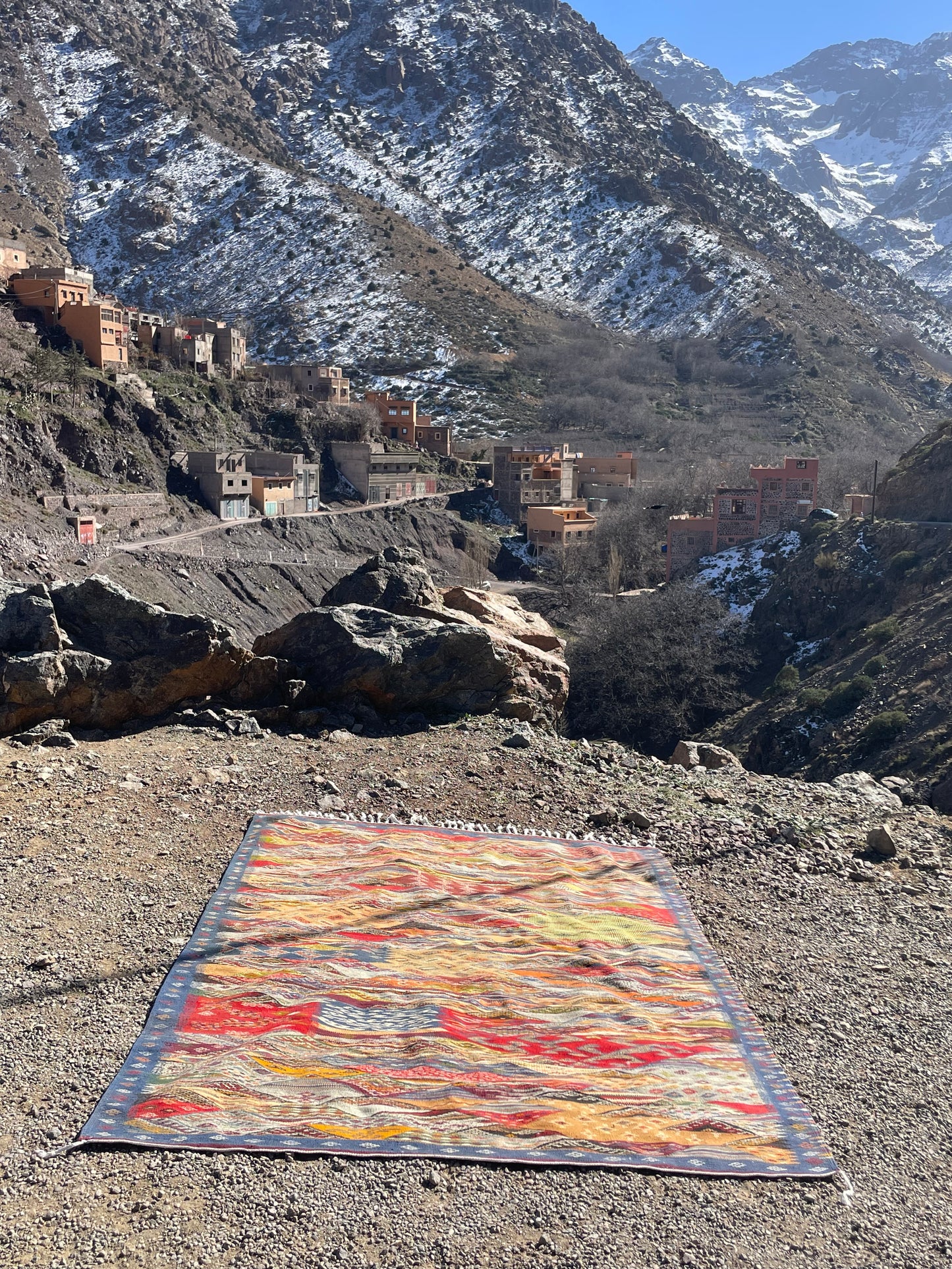 Picasso Berber kilim, Alfombra marroquí tejida a mano, Alfombra bereber abstracta, (212x150 Cm)