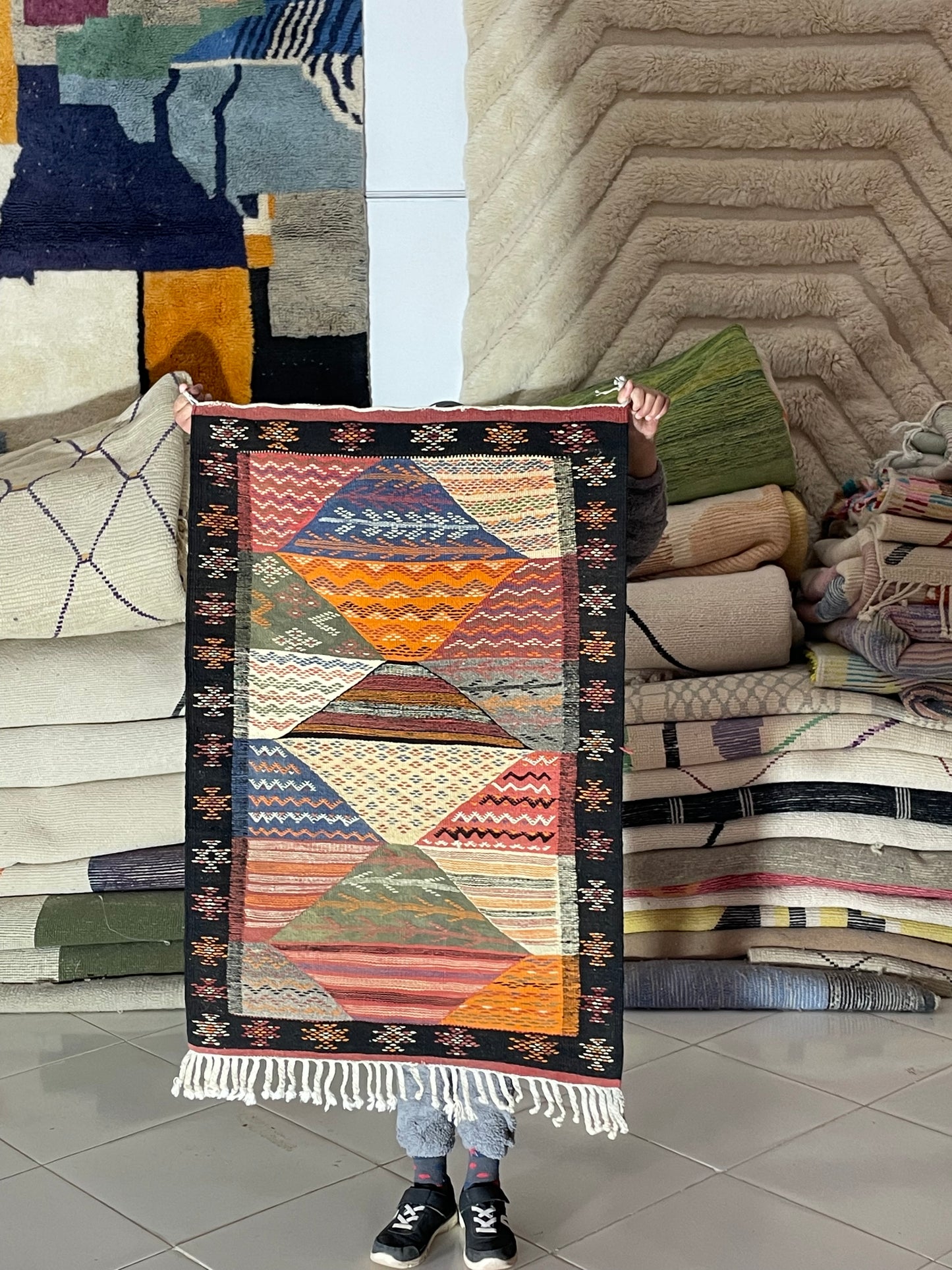 Moroccan Picasso Abstract Kilim – Artisan Woven Rug 120x100 cm