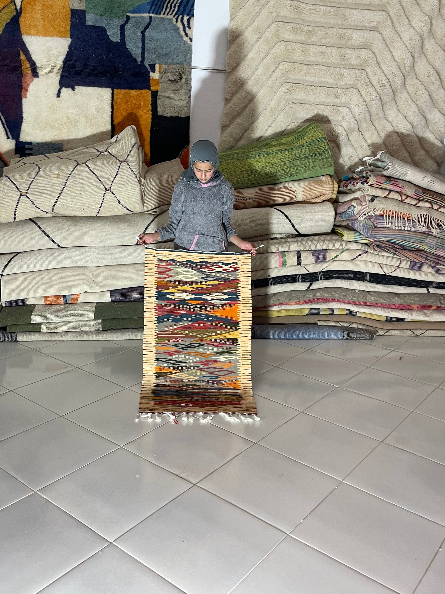 Picasso Berber Kilim – Handmade Moroccan Rug | 120x100 cm (3.9x3.3 ft)