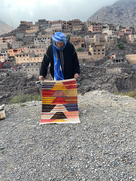 Moroccan Picasso Abstract Kilim – Artisan Woven Rug 120x100 cm
