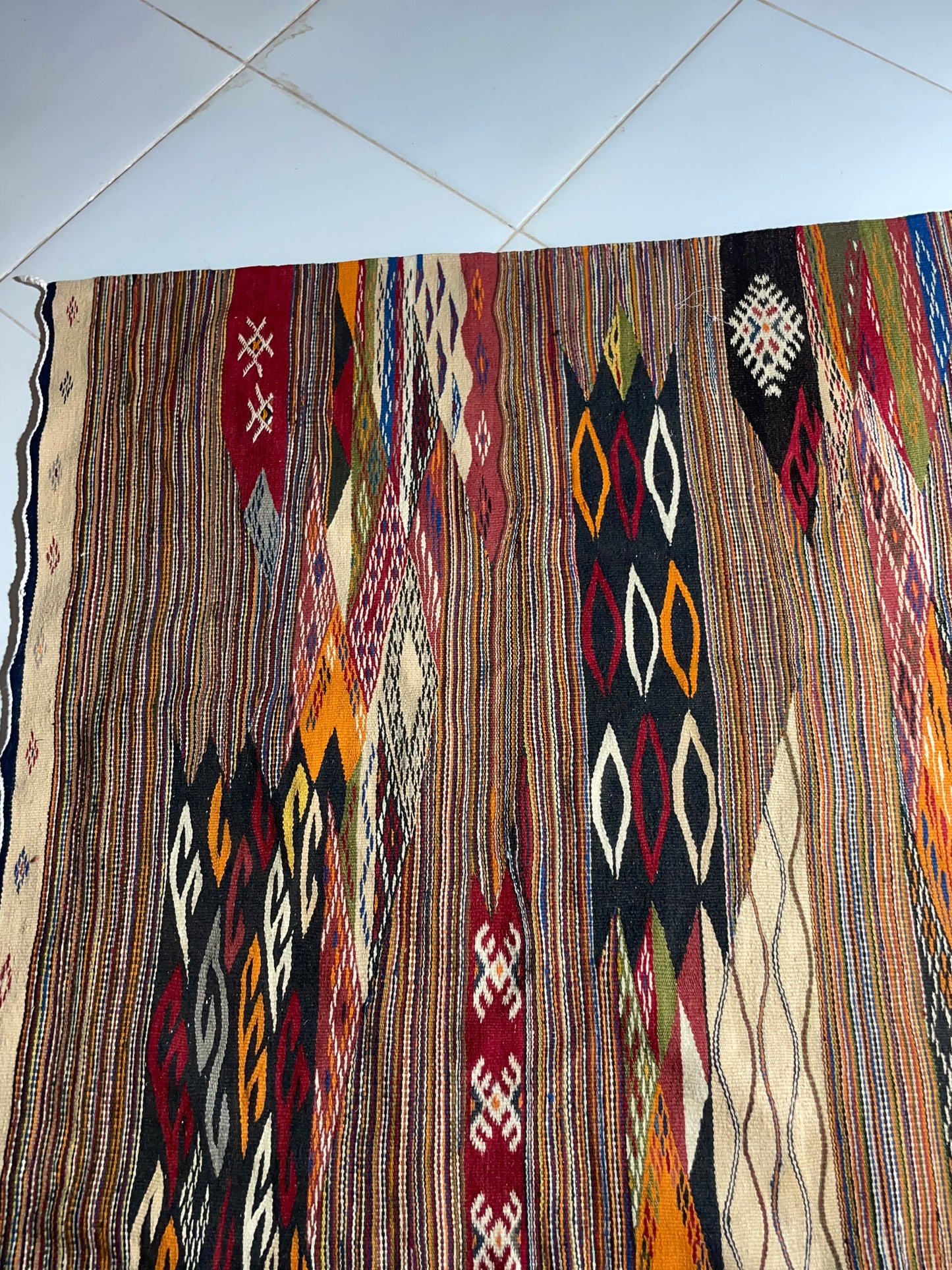 Handwoven Picasso-Style Wool Rug – 100x100 cm, Modern Art-Inspired, Reversible Design