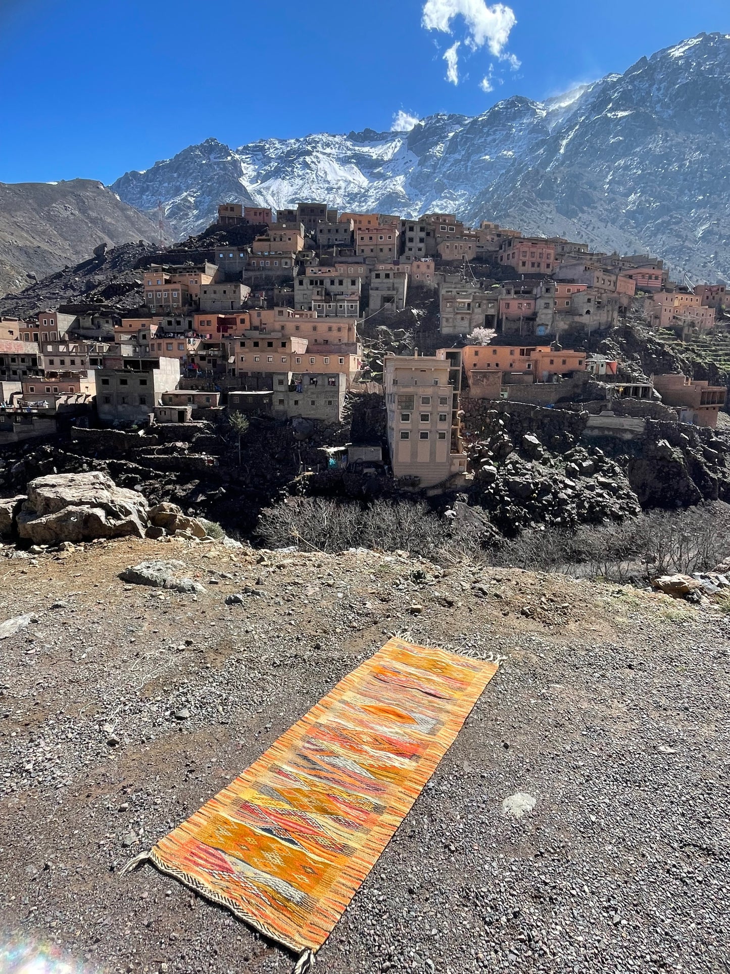 Authentic Moroccan Berber Kilim Rug  Picasso Taznakht T63. Handmade tribal rug, expertly woven with traditional craftsmanship 156x054 cm