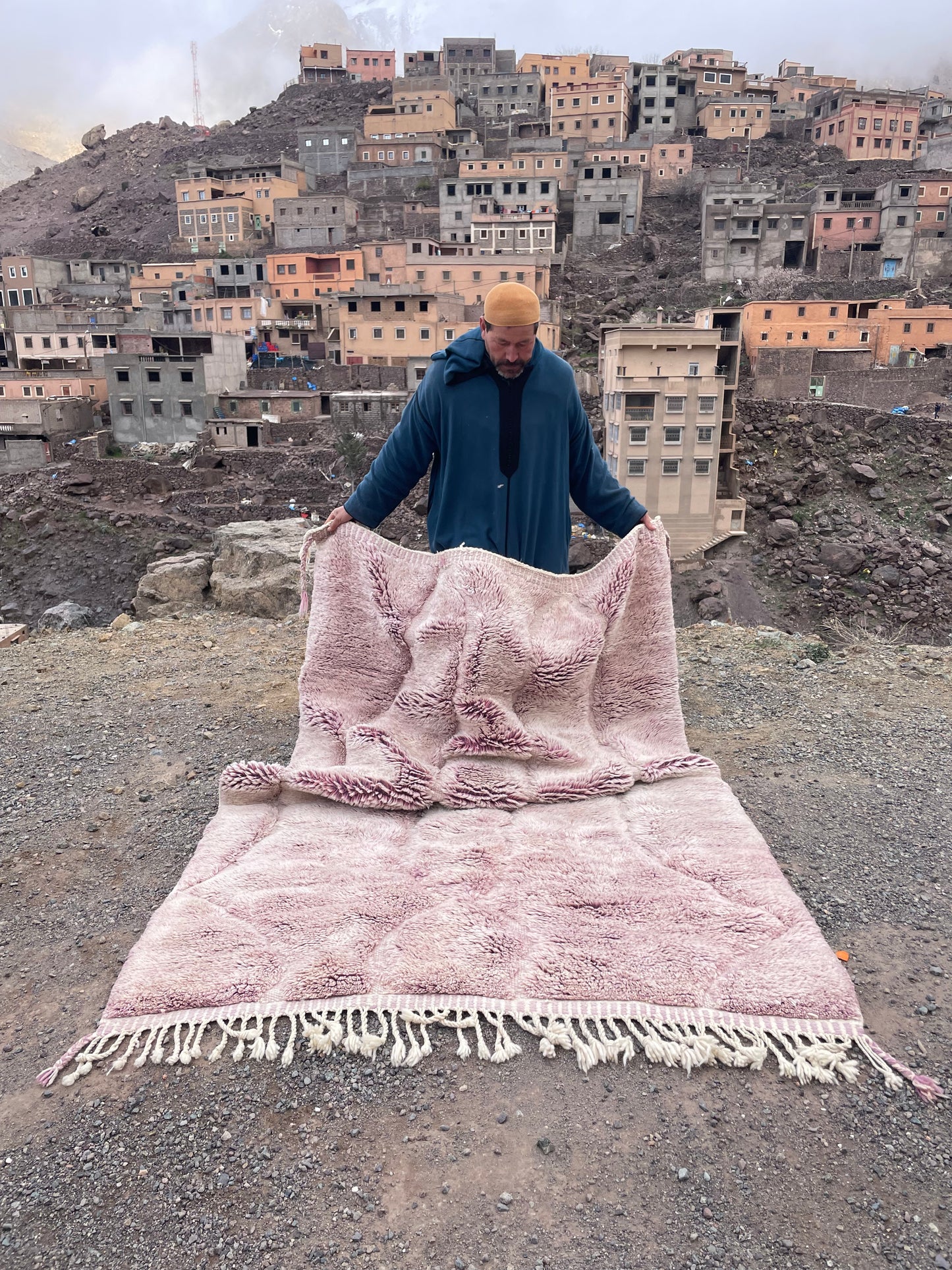 Beni Rug Studio Authentic Beni Rugs Beni Ourain Loom The Beni Rug Co Handwoven Beni Rugs Atlas Beni Rugs Nomadic Beni Rugs Beni Wool Creations The Moroccan Rug Loft Berber Beni Rugs available to ship size 230x155 cm.