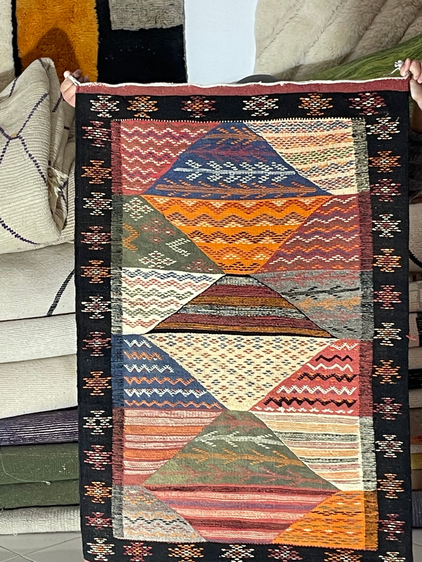 Moroccan Picasso Abstract Kilim – Artisan Woven Rug 120x100 cm