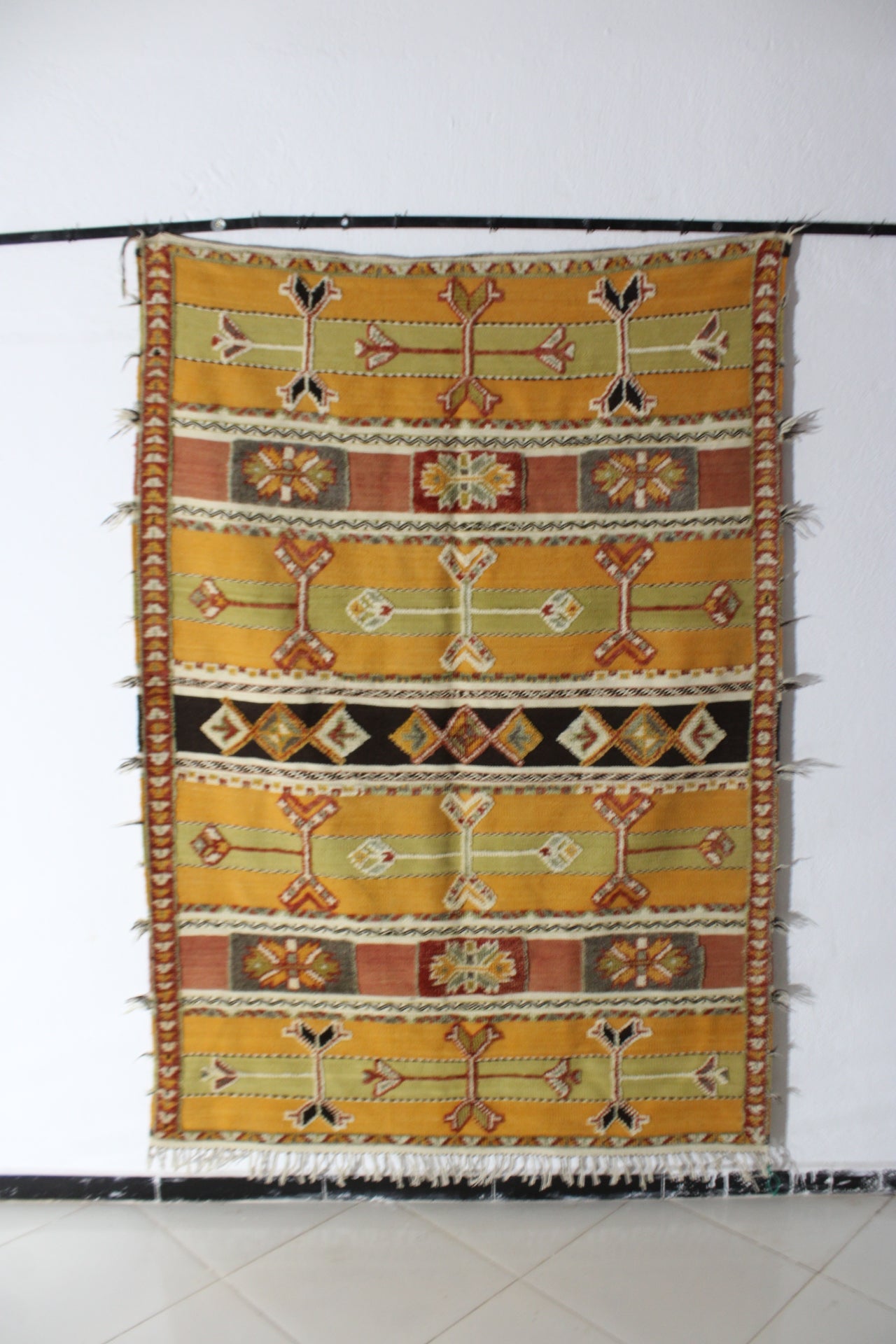 Glaoui Moroccan Rug – 4.26 ft × 6.56 ft (130 × 200 cm) – Handwoven Berber Wool Carpet