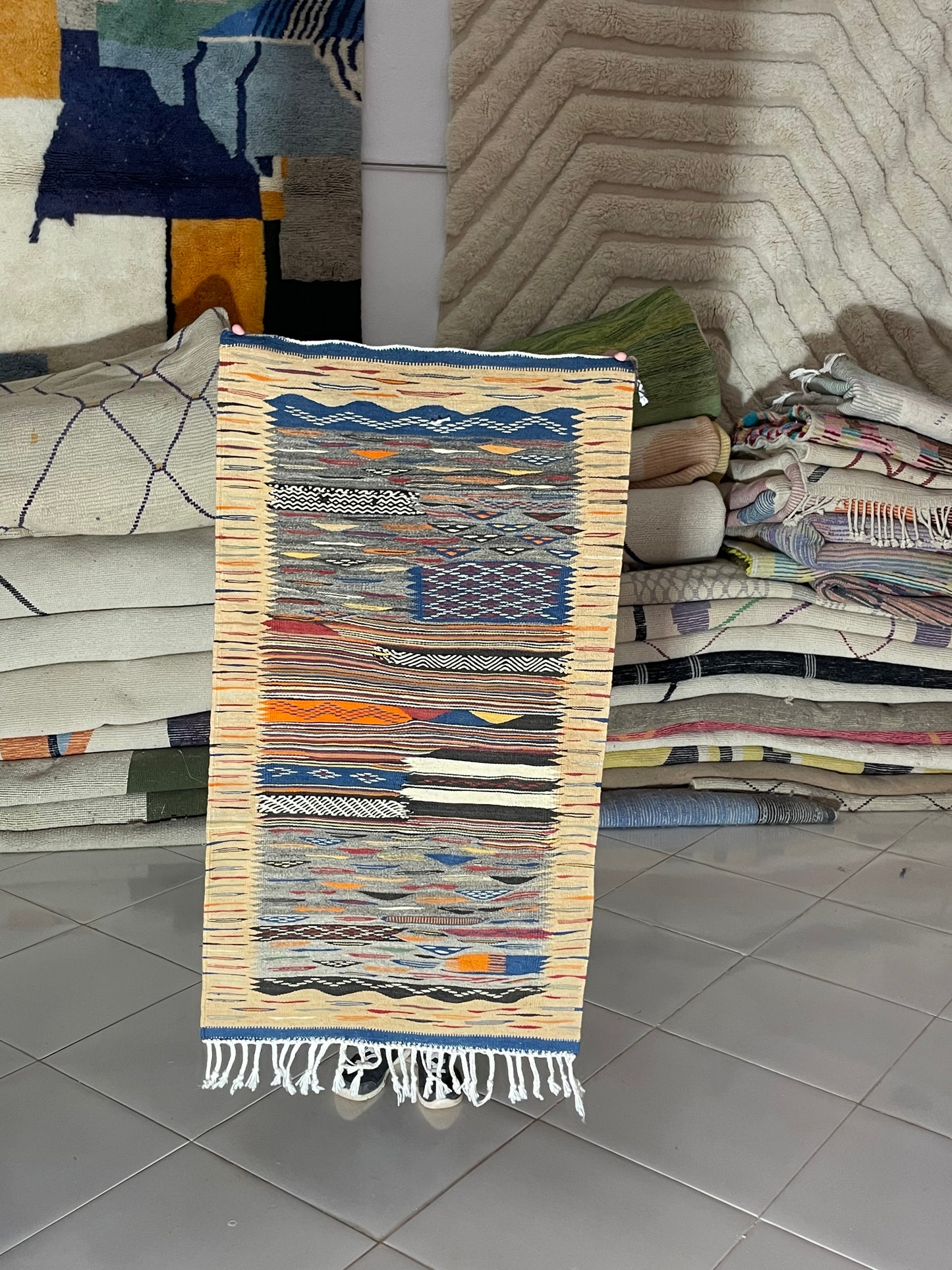 Picasso-Inspired Wool Rug – 120x70 cm (3.9 x 2.3 ft), Abstract Handwoven Design with Braided Fringe