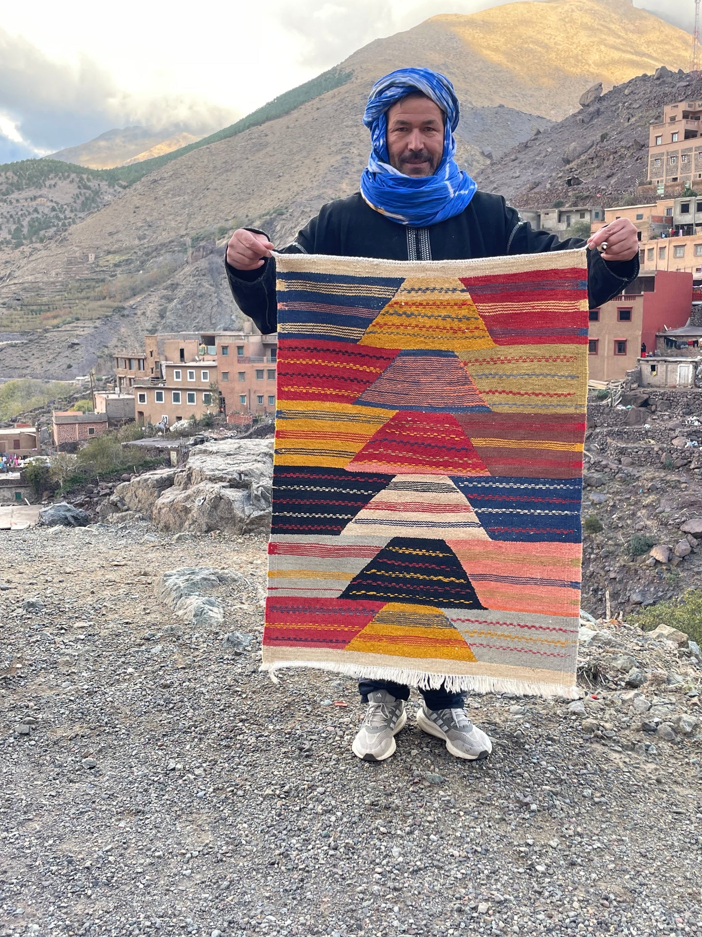 Handwoven Berber Kilim Rug – Picasso Inspired Design | 120x100 cm