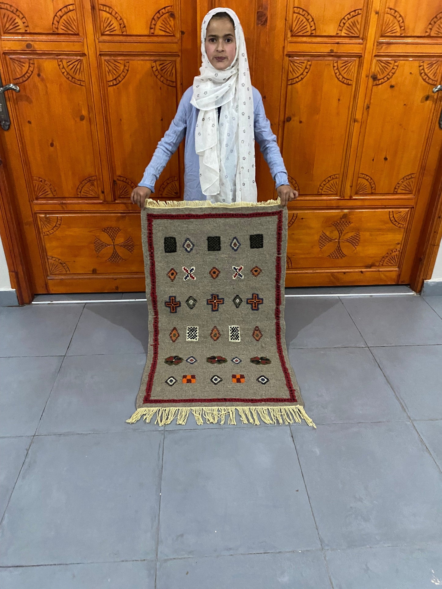 Moroccan  Kilim  handmade 100%wool berber  rugs  size is