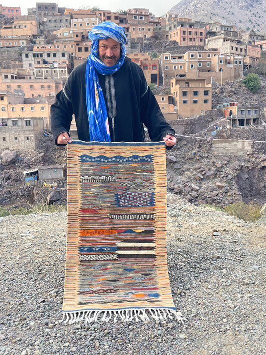 Picasso-Inspired Wool Rug – 120x70 cm (3.9 x 2.3 ft), Abstract Handwoven Design with Braided Fringe