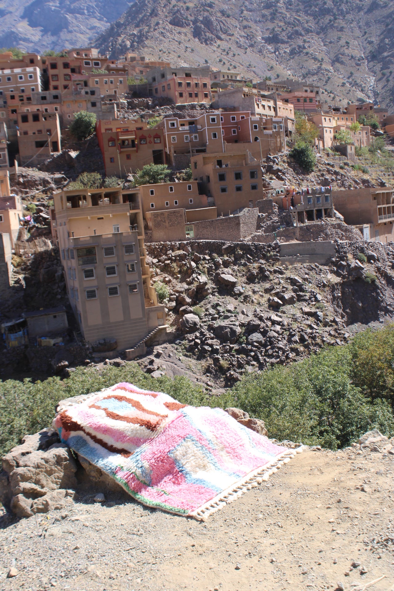 Moroccan Azilal Rug 150x100 cm (5x3 ft) – Handwoven Wool Berber Carpet