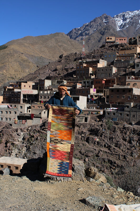 Picasso Berber kilim, Alfombra marroquí tejida a mano, Alfombra bereber abstracta, (160x71 Cm)