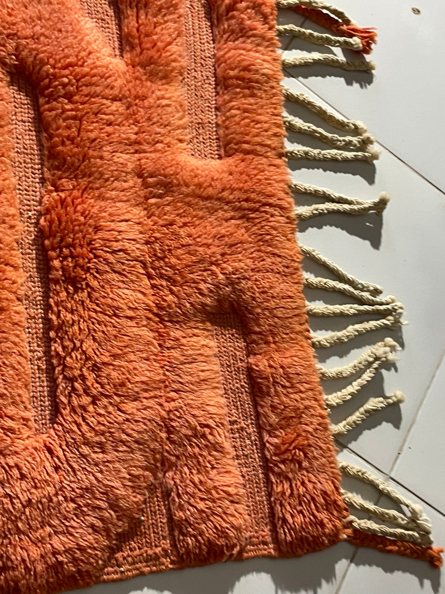 Handmade Moroccan HOPE Rug – Natural Wool & Cream Tufted Berber Art Carpet – Modern Inspirational Decor