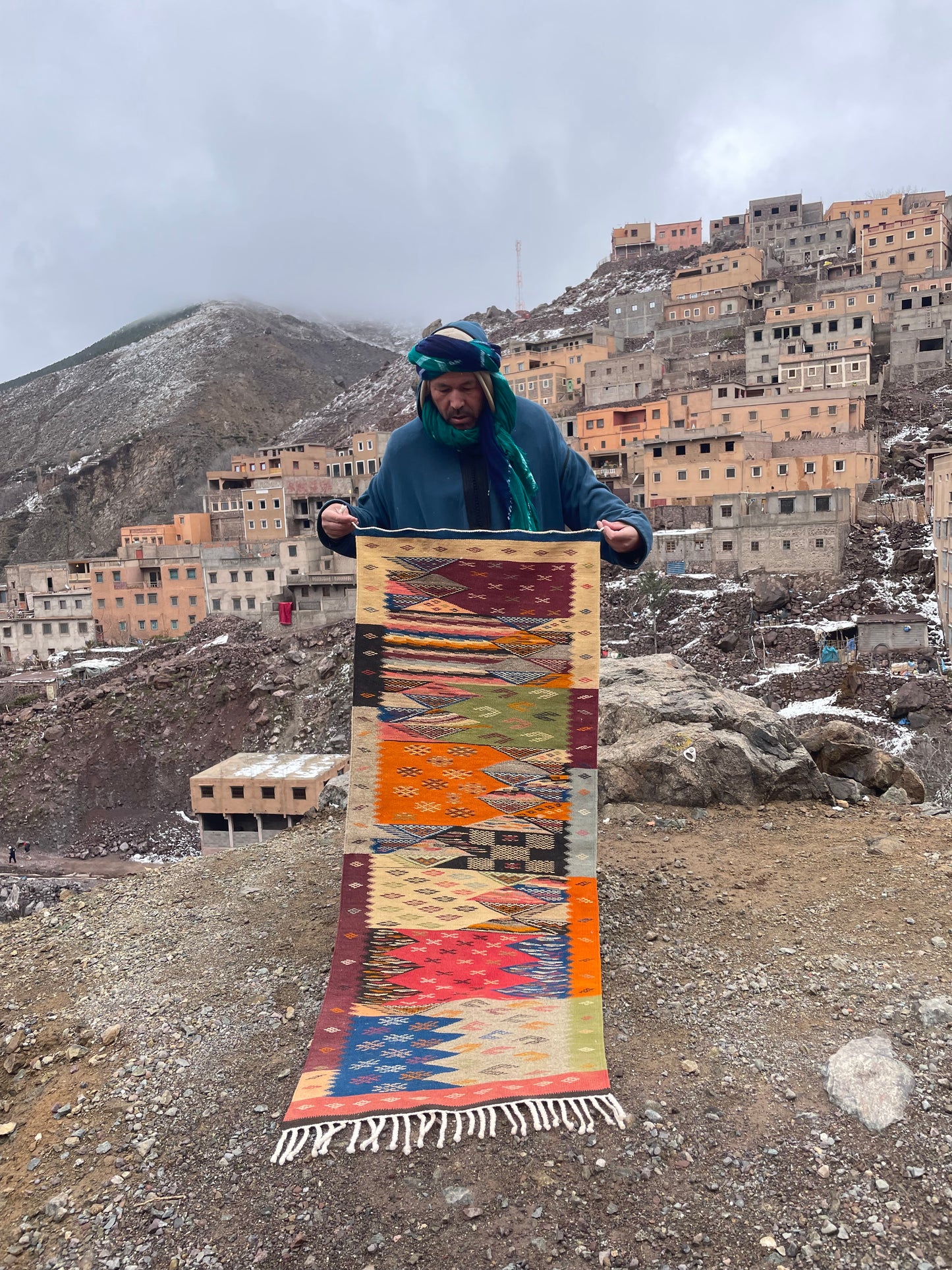 Picasso Berber kilim, Alfombra marroquí tejida a mano, Alfombra bereber abstracta, (160x71 Cm)