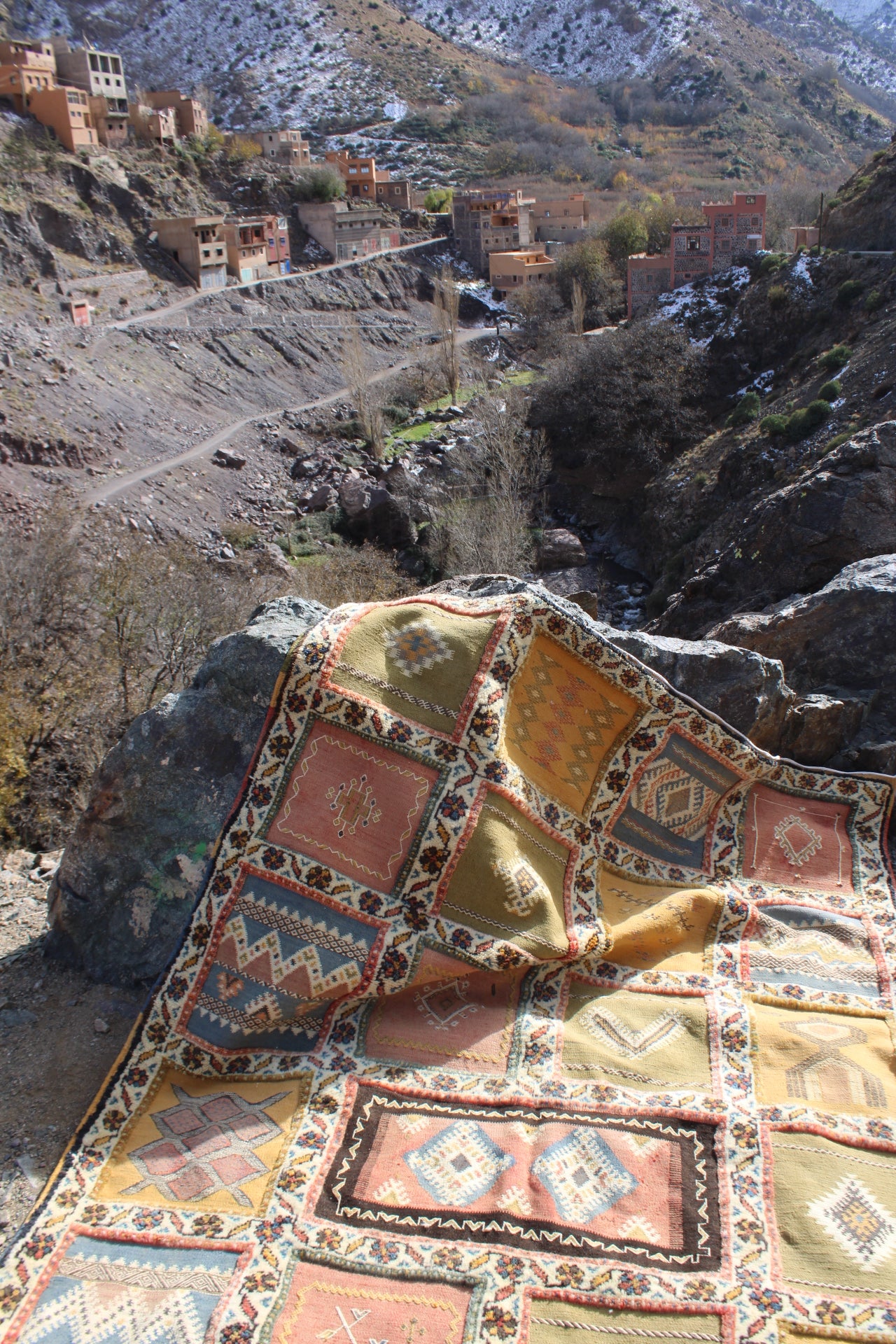 Vintage Glaoui Patchwork Rug – 5.01 ft × 8.46 ft (1.53 × 2.58 m) – Handwoven Moroccan Berber Carpet