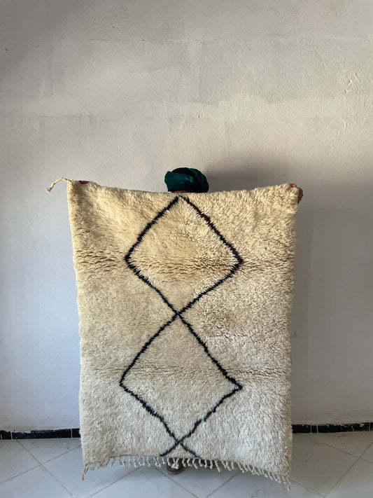 Authentic Moroccan Rugs Handmade Berber Moroccan Rugs Large Rugs for Living Rooms Modern Moroccan Rug Designs size is 150x100 cm