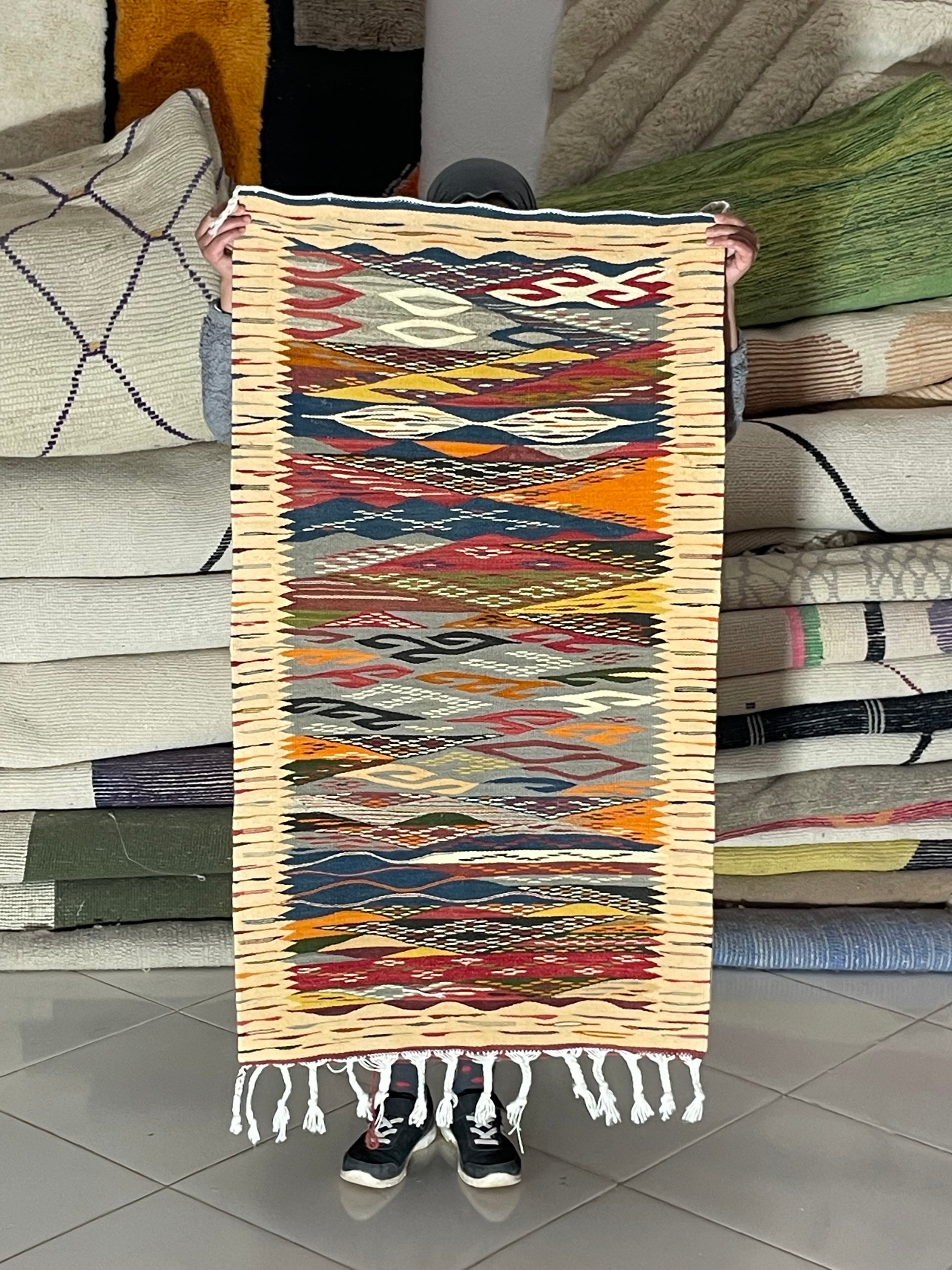 Picasso kilim, Moroccan rug, 120x100 cm rug, 3.9x3.3 ft rug, Berber kilim, handmade rug, abstract rug, artisan decor
