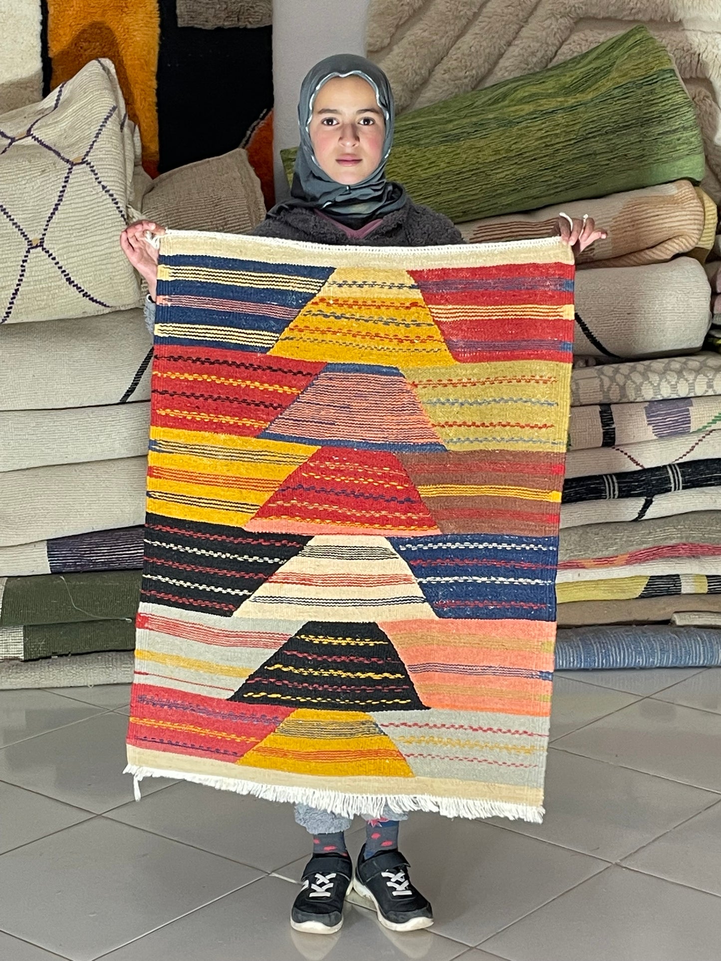 Handwoven Berber Kilim Rug – Picasso Inspired Design | 120x100 cm