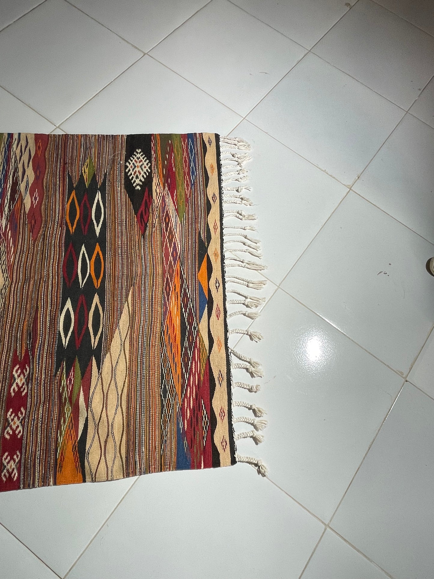 Handwoven Picasso-Style Wool Rug – 100x100 cm, Modern Art-Inspired, Reversible Design