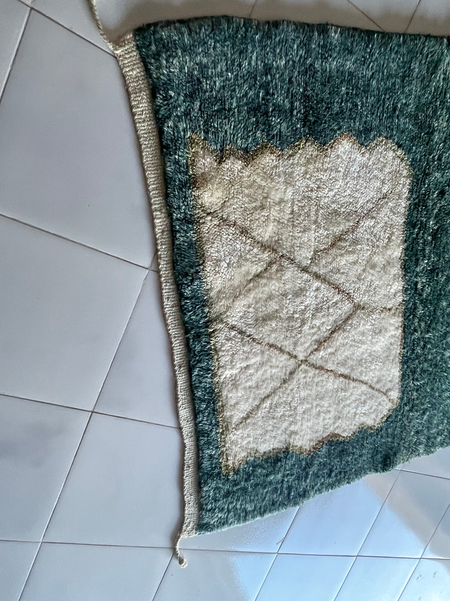 Cloudy Sky Moroccan Rug - Luxury Shag Area Rug, Soft Plush Boho Decor, Handcrafted Neutral Carpet for Living Room or Bedroom" size 200x150 cm