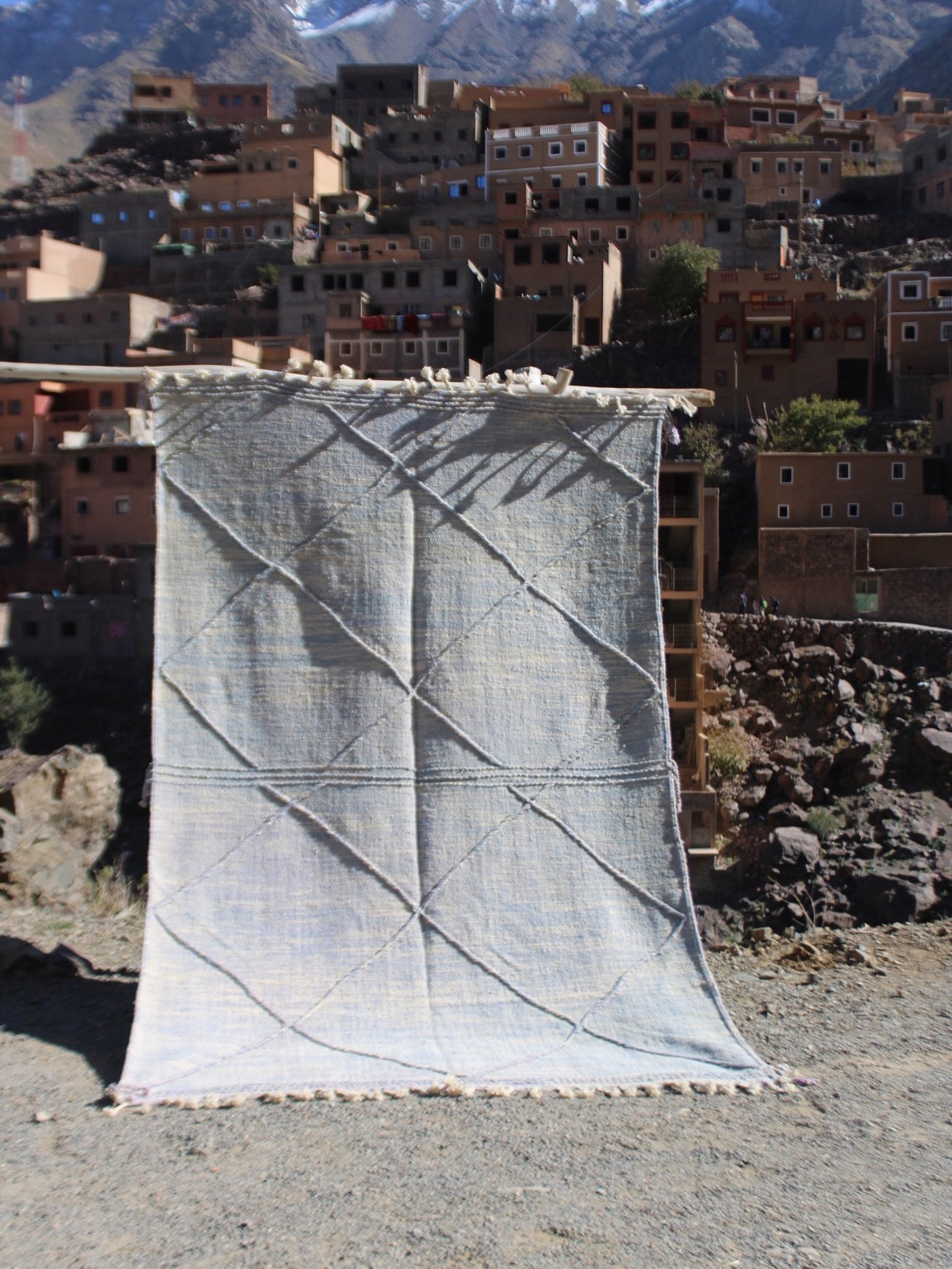 40c5db98-b0f7-4126-a252-736a4d02c545-2