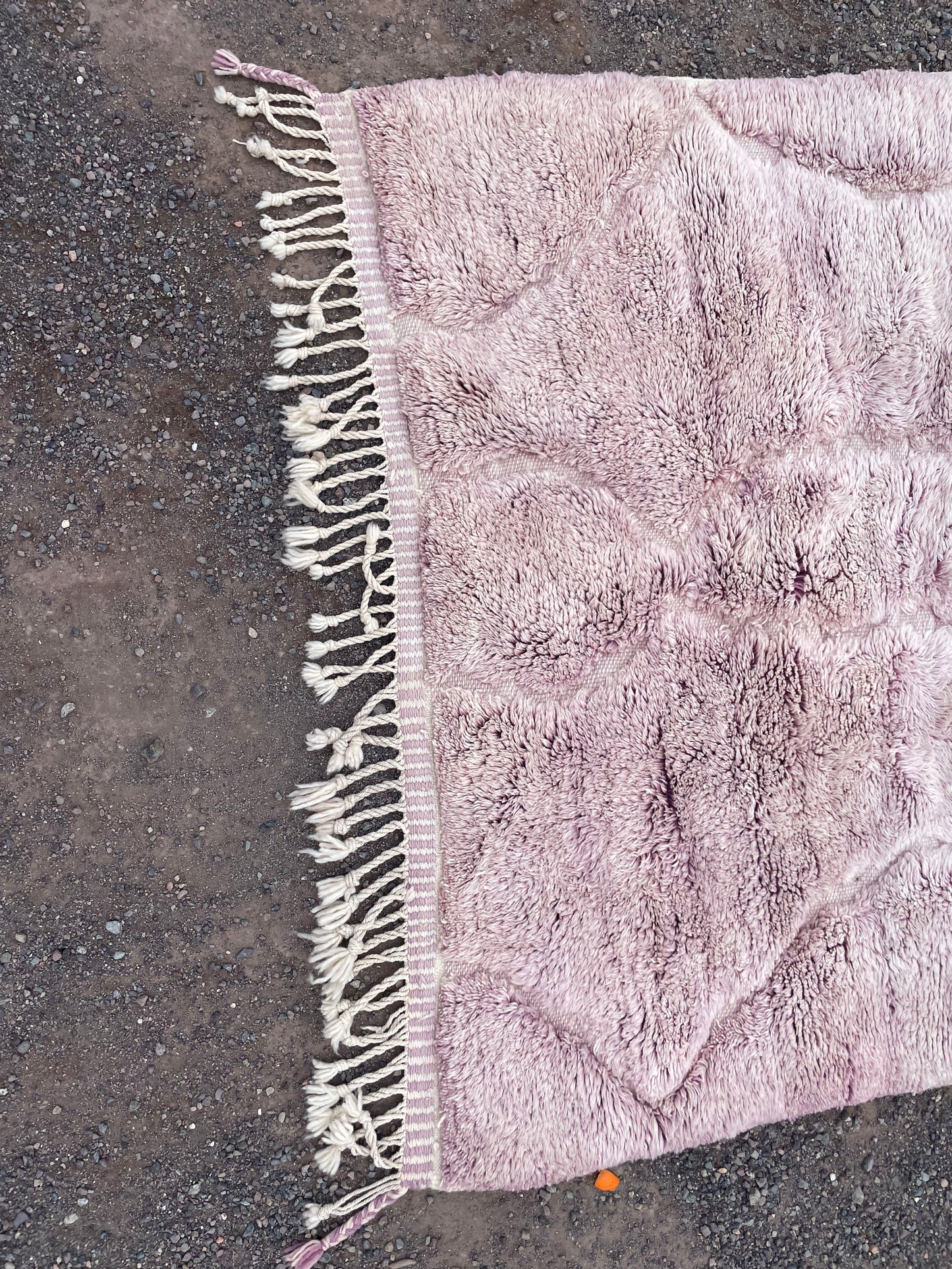 Beni Rug Studio Authentic Beni Rugs Beni Ourain Loom The Beni Rug Co Handwoven Beni Rugs Atlas Beni Rugs Nomadic Beni Rugs Beni Wool Creations The Moroccan Rug Loft Berber Beni Rugs available to ship size 230x155 cm.