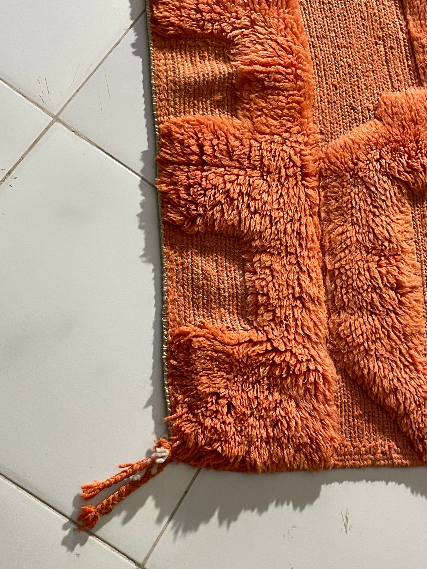 Handmade Moroccan HOPE Rug – Natural Wool & Cream Tufted Berber Art Carpet – Modern Inspirational Decor