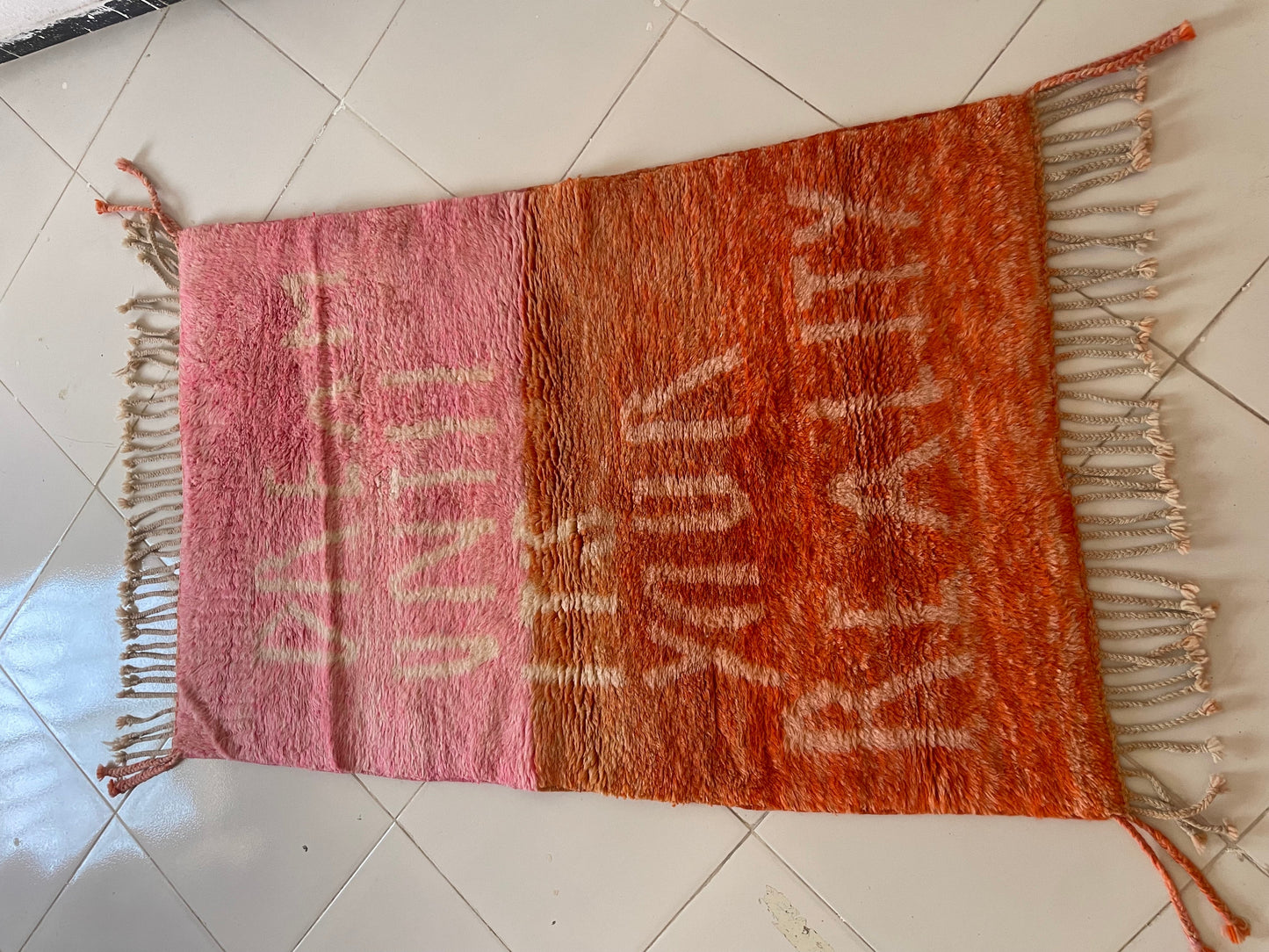 Authentic Moroccan Rugs Handmade Berber Moroccan Rugs Large Rugs for Living Rooms Modern Moroccan Rug Designs size is 150x100 cm