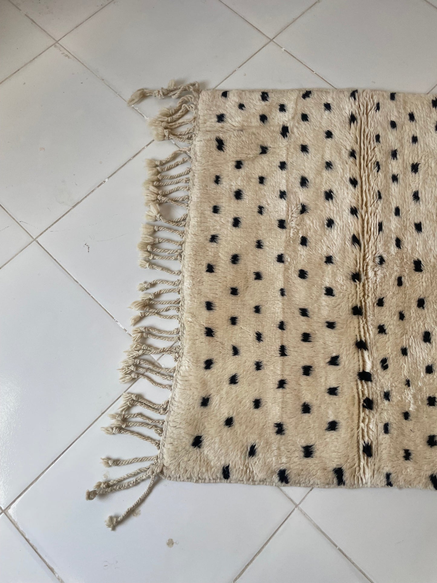 Authentic Moroccan Rugs Handmade Berber Moroccan Rugs Large Rugs for Living Rooms Modern Moroccan Rug Designs size is 150x100 cm